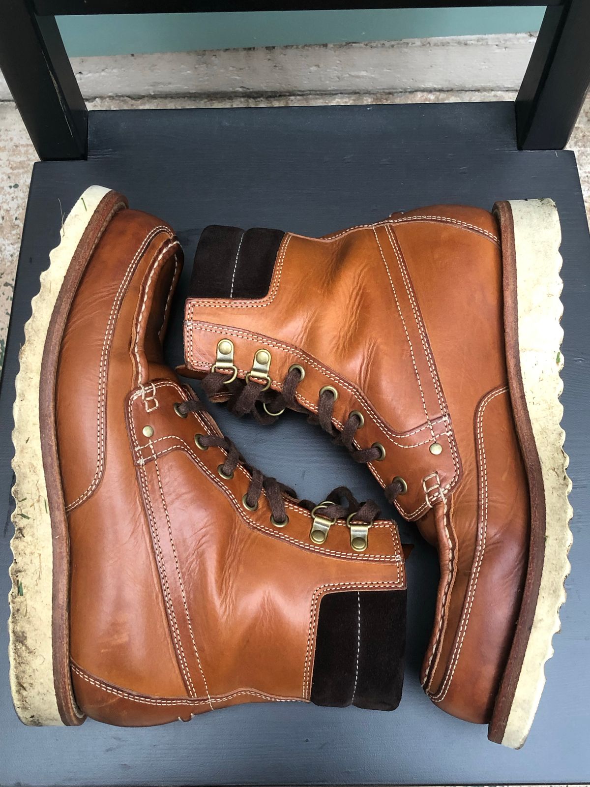 Photo by AiPhuGyu on November 5, 2022 of the Grant Stone Field Boot in Badalassi Carlo Saddle Tan Minerva.