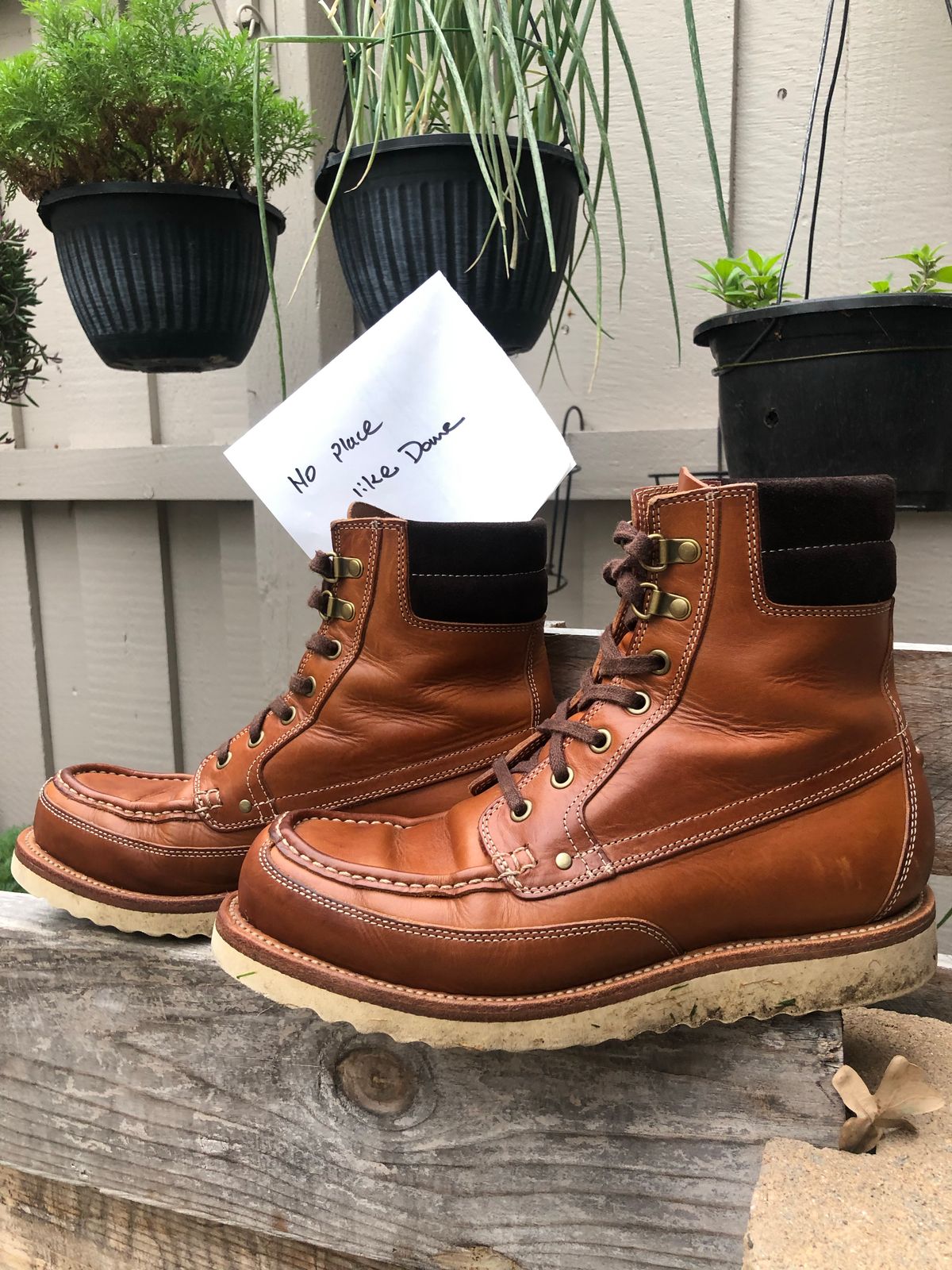 Photo by AiPhuGyu on November 5, 2022 of the Grant Stone Field Boot in Badalassi Carlo Saddle Tan Minerva.