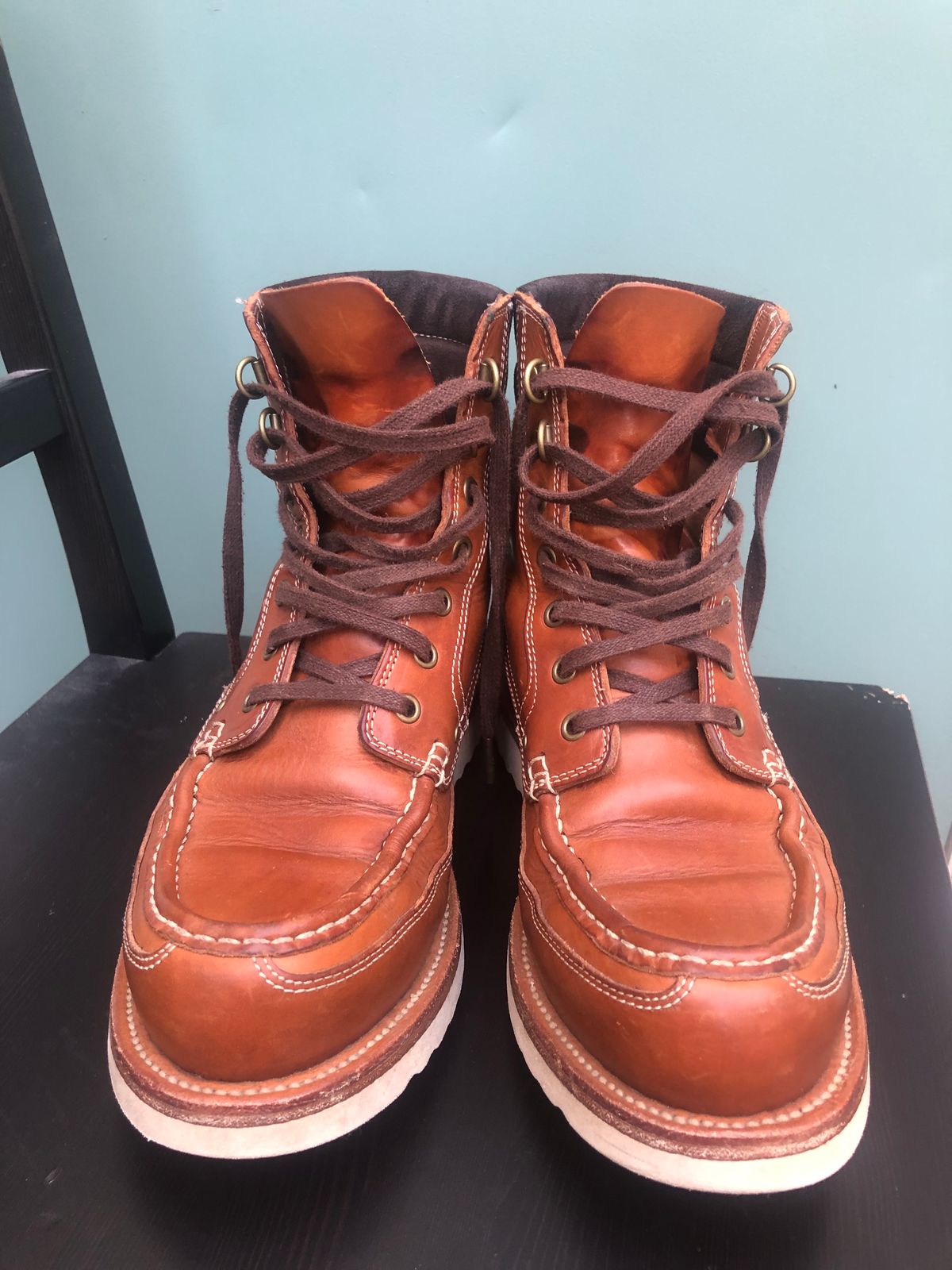 Photo by AiPhuGyu on December 5, 2022 of the Grant Stone Field Boot in Badalassi Carlo Saddle Tan Minerva.