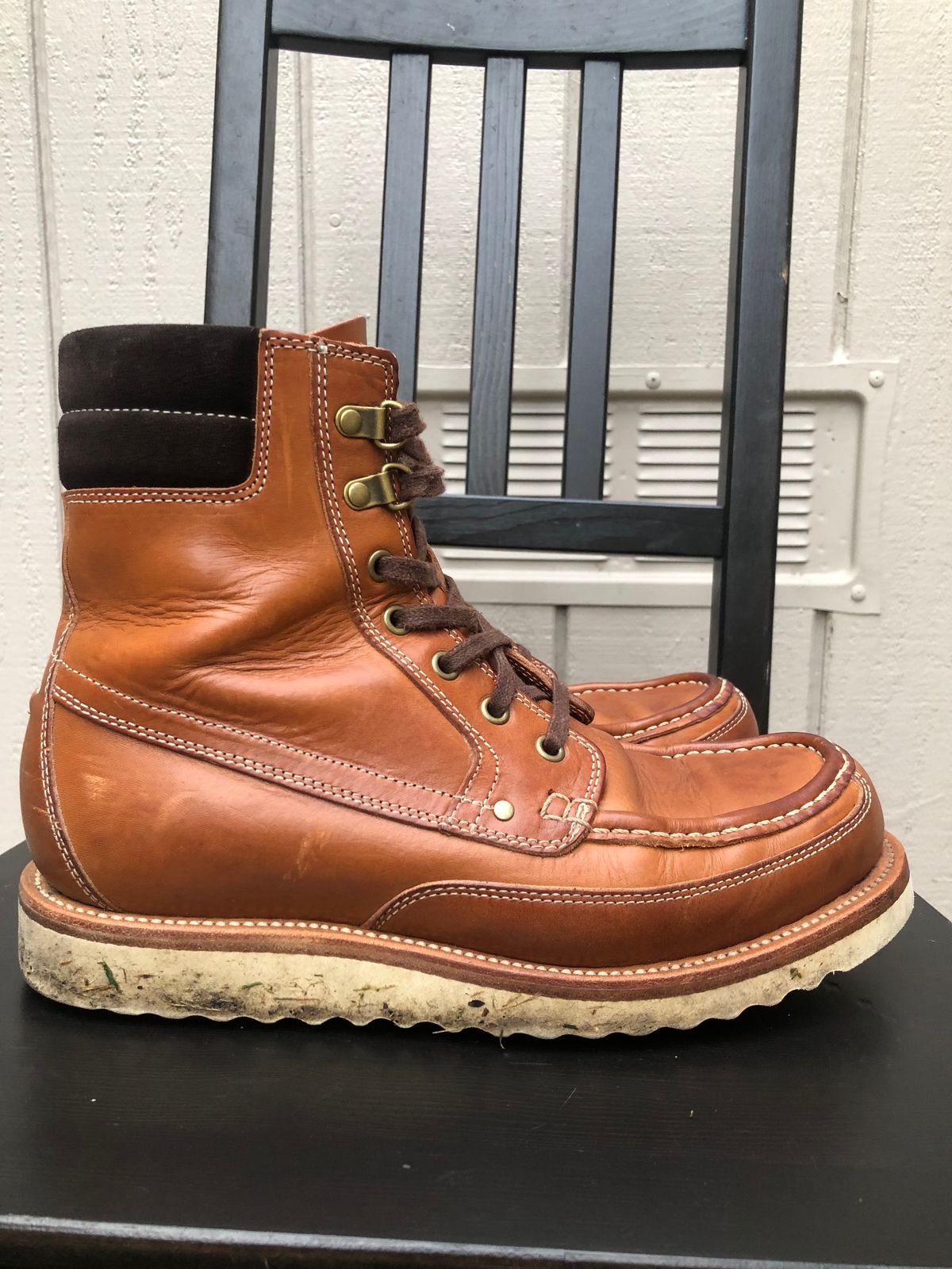 Photo by AiPhuGyu on December 5, 2022 of the Grant Stone Field Boot in Badalassi Carlo Saddle Tan Minerva.