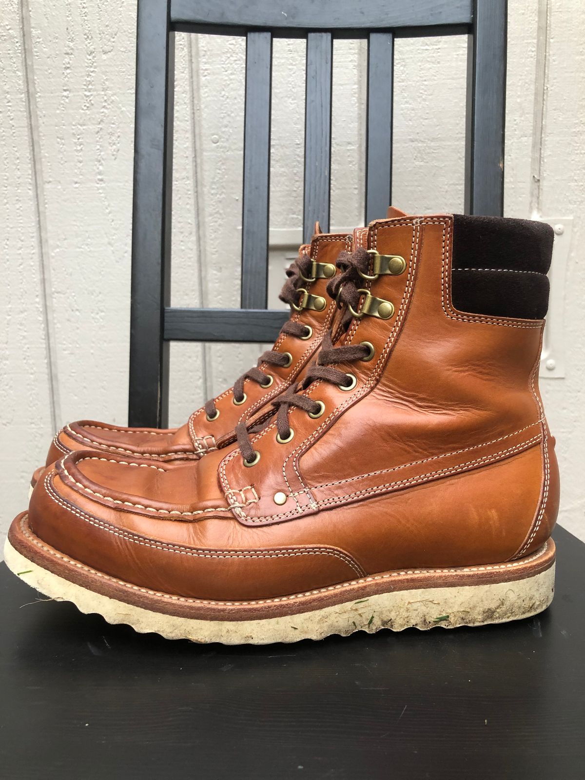Photo by AiPhuGyu on December 5, 2022 of the Grant Stone Field Boot in Badalassi Carlo Saddle Tan Minerva.