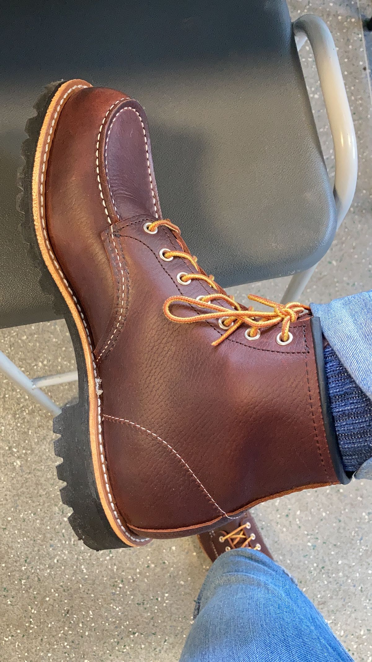 Photo by JD47 on April 29, 2021 of the Red Wing Roughneck in S.B. Foot Briar Oil Slick.