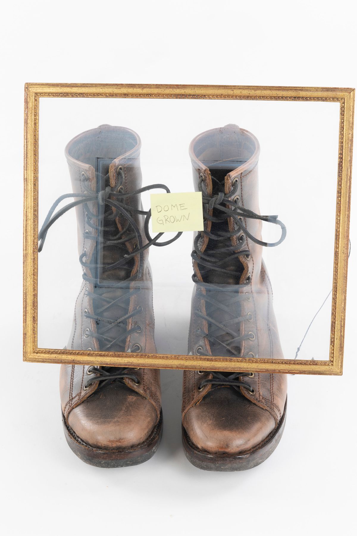 Photo by montyberns on November 3, 2023 of the Willie's Handmade Boots Monkey Boot in Conceria Walpier Black Burro Whiskey.
