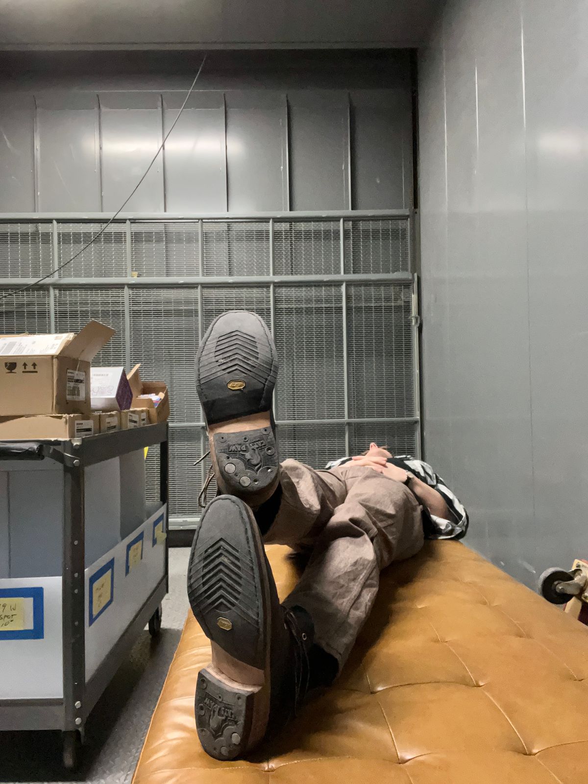 Photo by montyberns on December 5, 2022 of the Endurance Leather Co. Unlisted Model in Conceria Puccini Attilio Navy Koala.