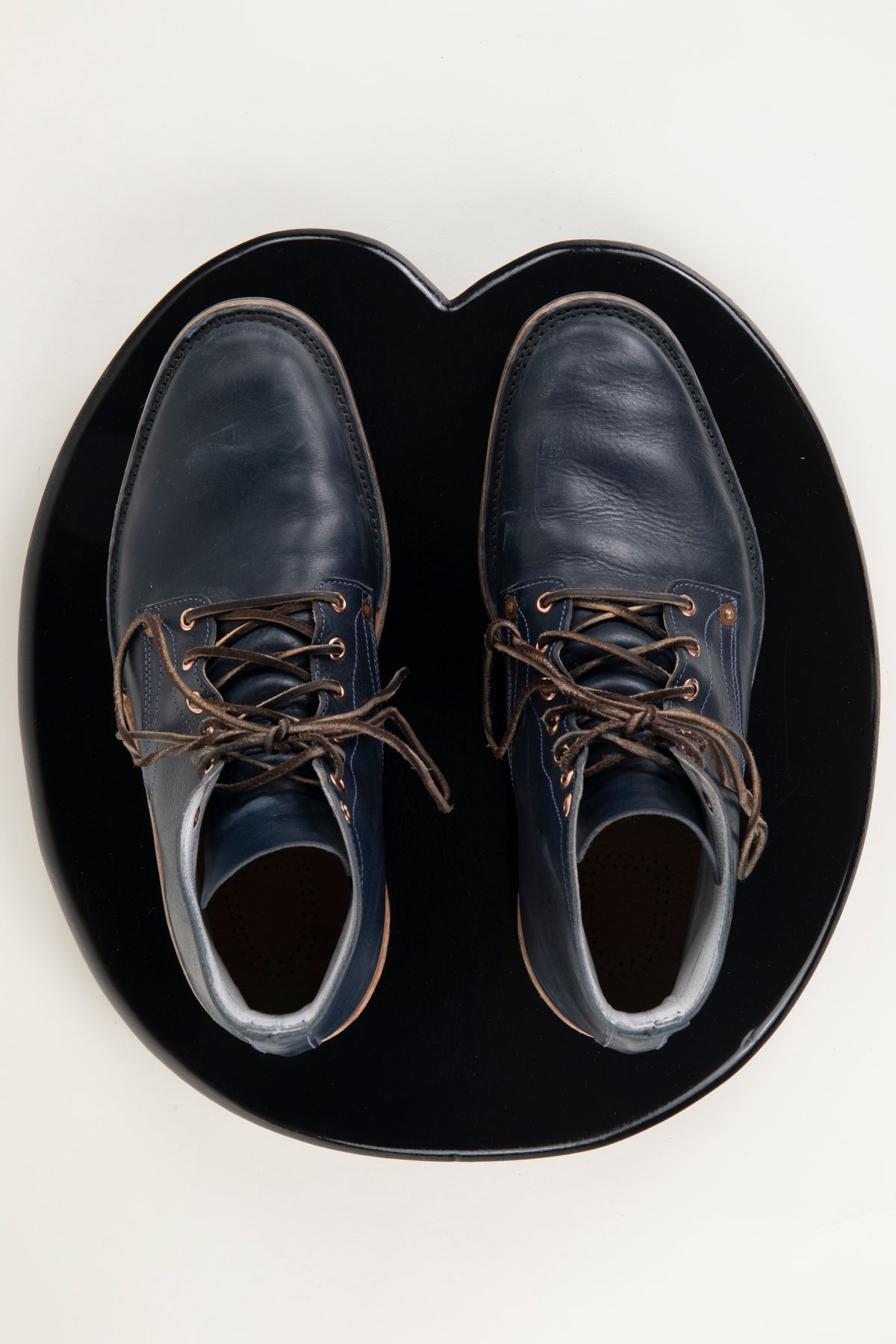 Photo by montyberns on December 5, 2022 of the Endurance Leather Co. Unlisted Model in Conceria Puccini Attilio Navy Koala.