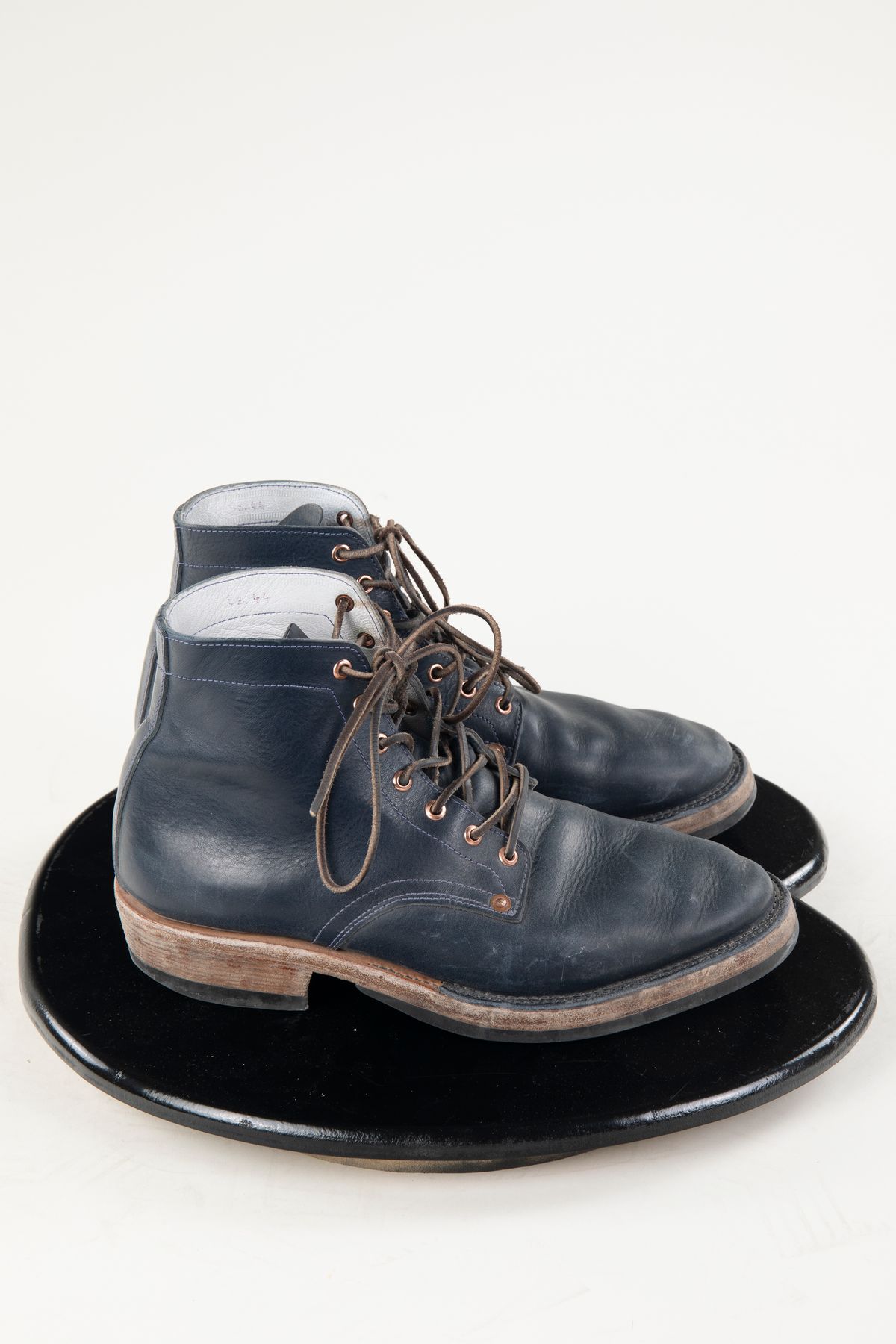 Photo by montyberns on February 5, 2023 of the Endurance Leather Co. Unlisted Model in Conceria Puccini Attilio Navy Koala.