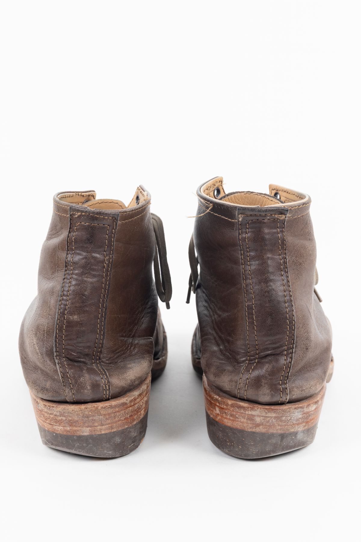 Photo by montyberns on January 3, 2026 of the House Of Berns Grip in Horween Esspresso Vermont DHF.