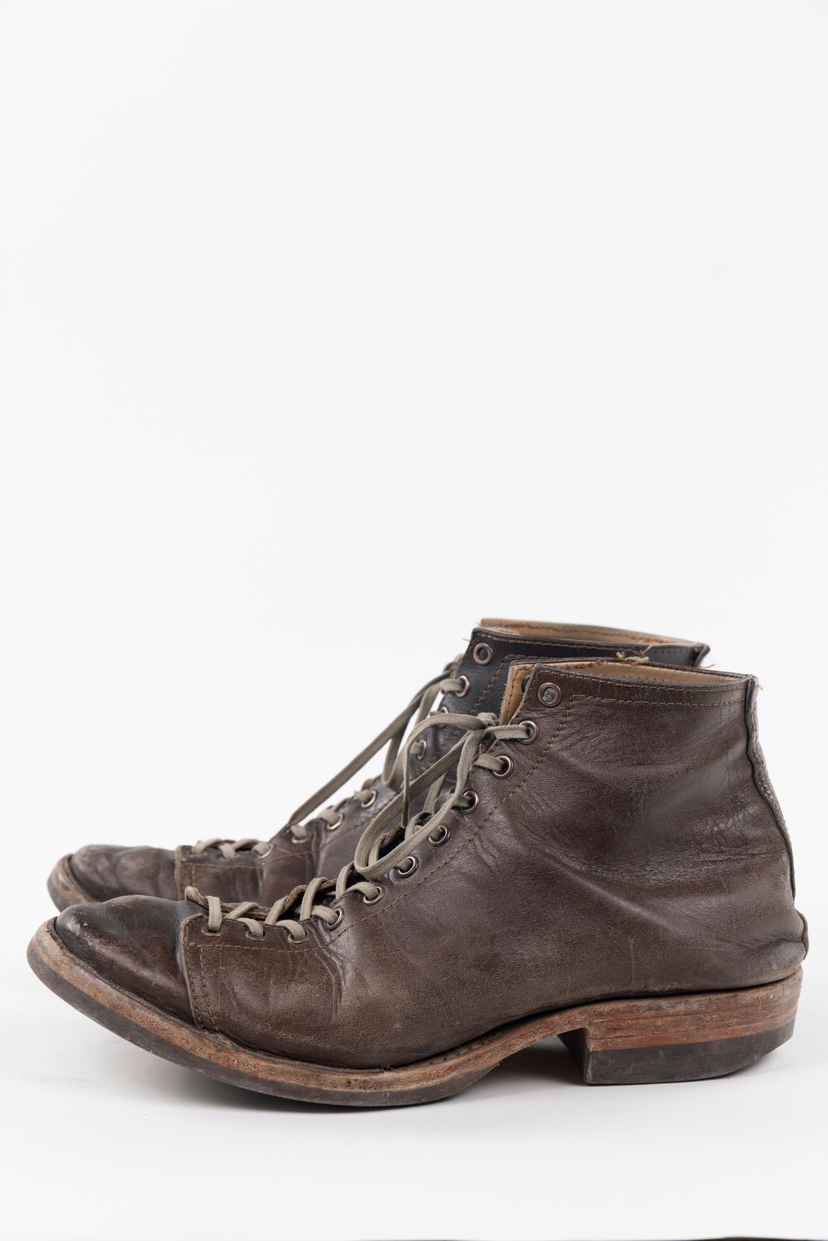 Photo by montyberns on February 3, 2026 of the House Of Berns Grip in Horween Esspresso Vermont DHF.