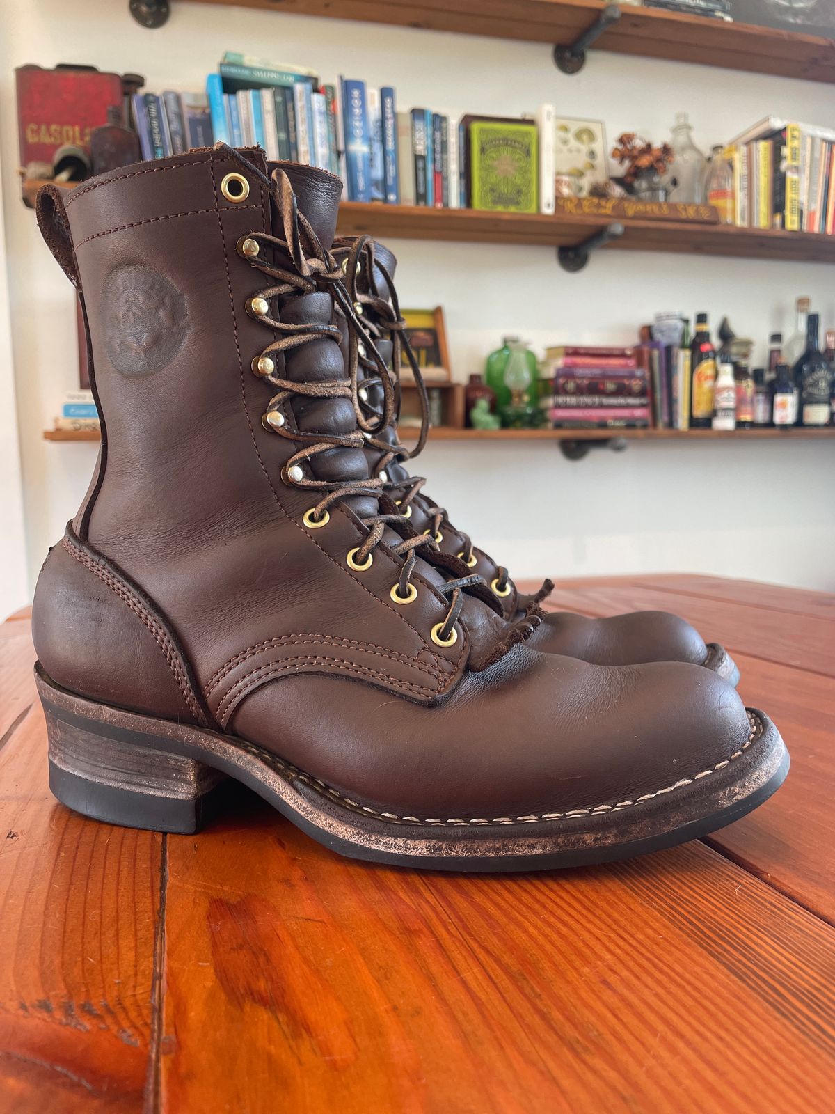 Photo by raycharleslyons on November 4, 2023 of the Frank's Boots Front Range in Seidel Walnut Oil Tan.