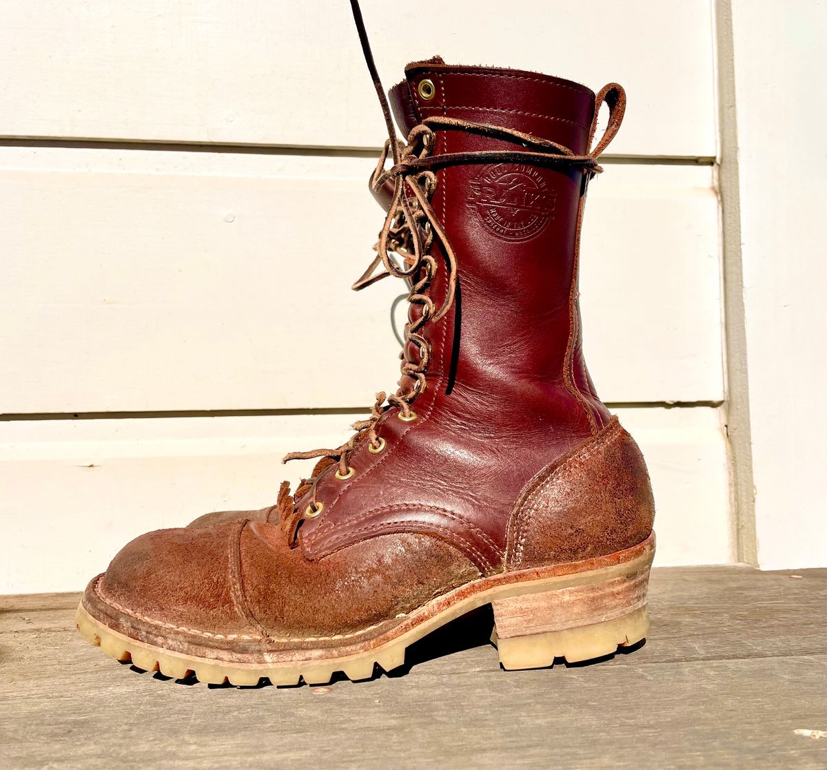 Photo by raycharleslyons on February 2, 2024 of the Frank's Boots Type 2 Highlander in Seidel Chocolate Oil Tan Roughout.