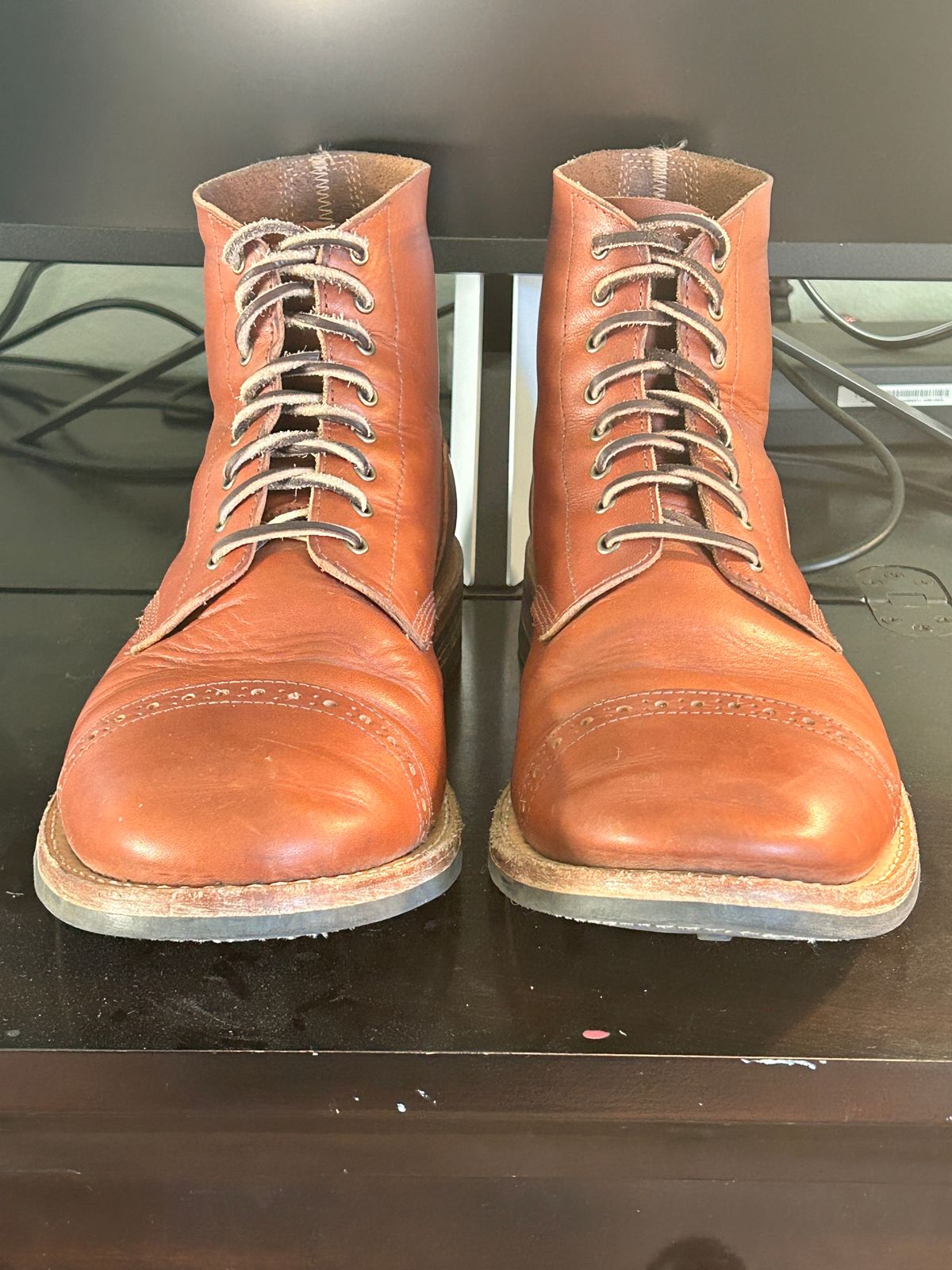 Photo by Mikejones100 on November 2, 2023 of the Oak Street Bootmakers Field Boot in Tempesti Brown Elbamatt Liscio.