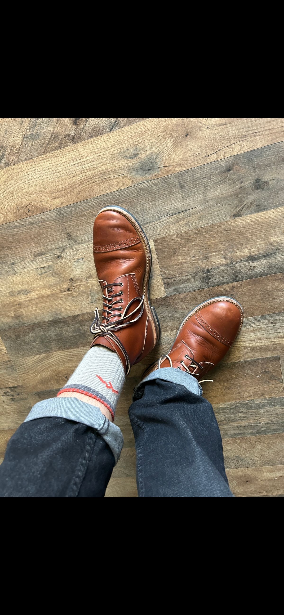 Photo by Mikejones100 on January 2, 2024 of the Oak Street Bootmakers Field Boot in Tempesti Brown Elbamatt Liscio.