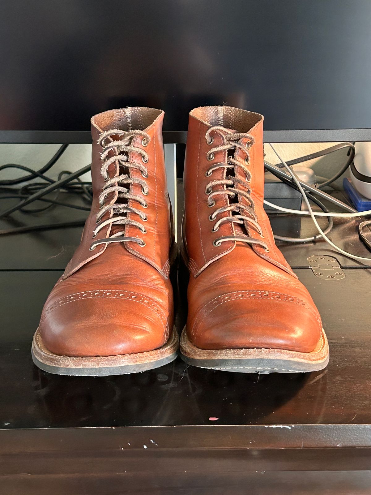 Photo by Mikejones100 on January 2, 2024 of the Oak Street Bootmakers Field Boot in Tempesti Brown Elbamatt Liscio.