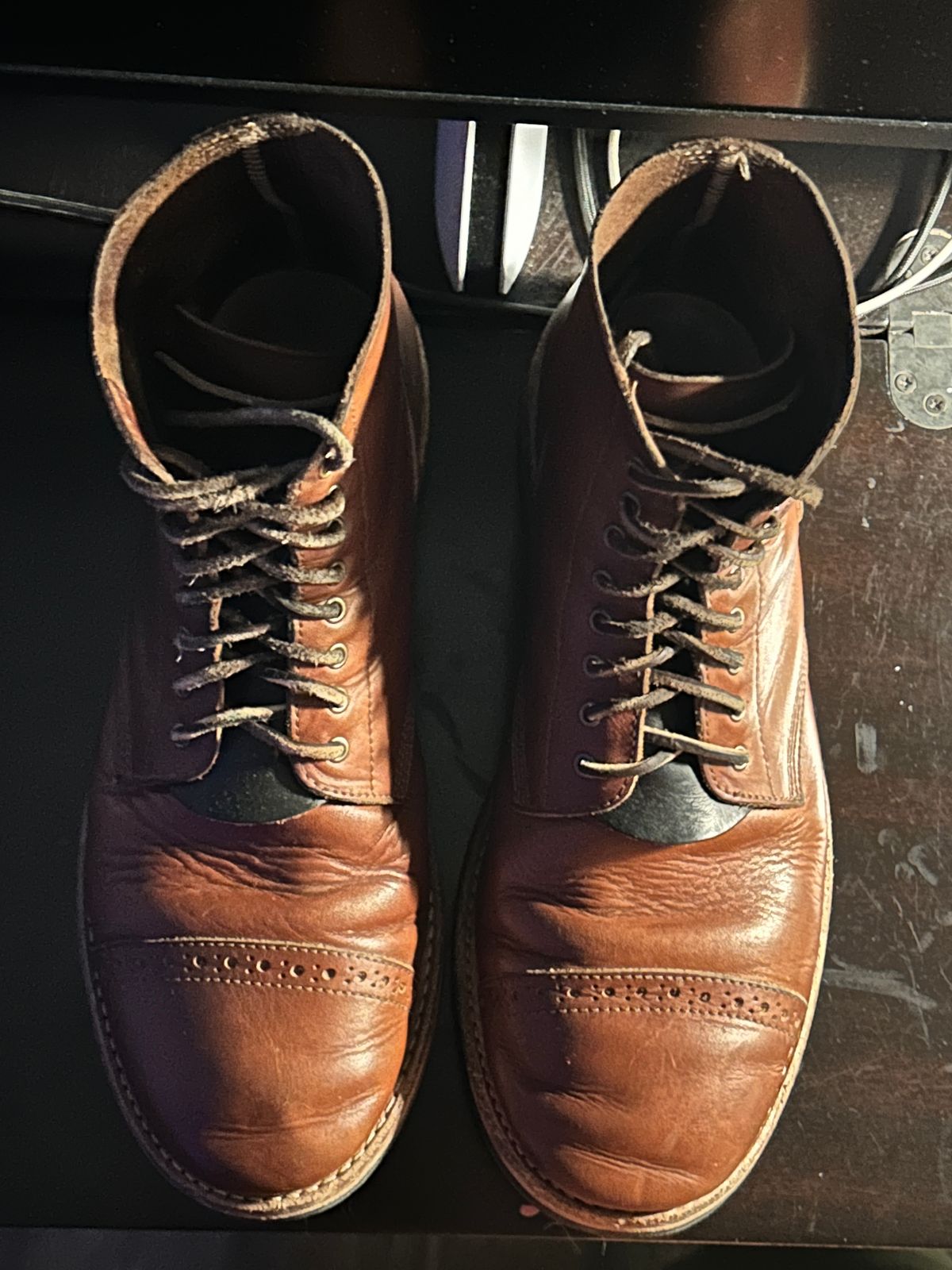 Photo by Mikejones100 on February 5, 2024 of the Oak Street Bootmakers Field Boot in Tempesti Brown Elbamatt Liscio.