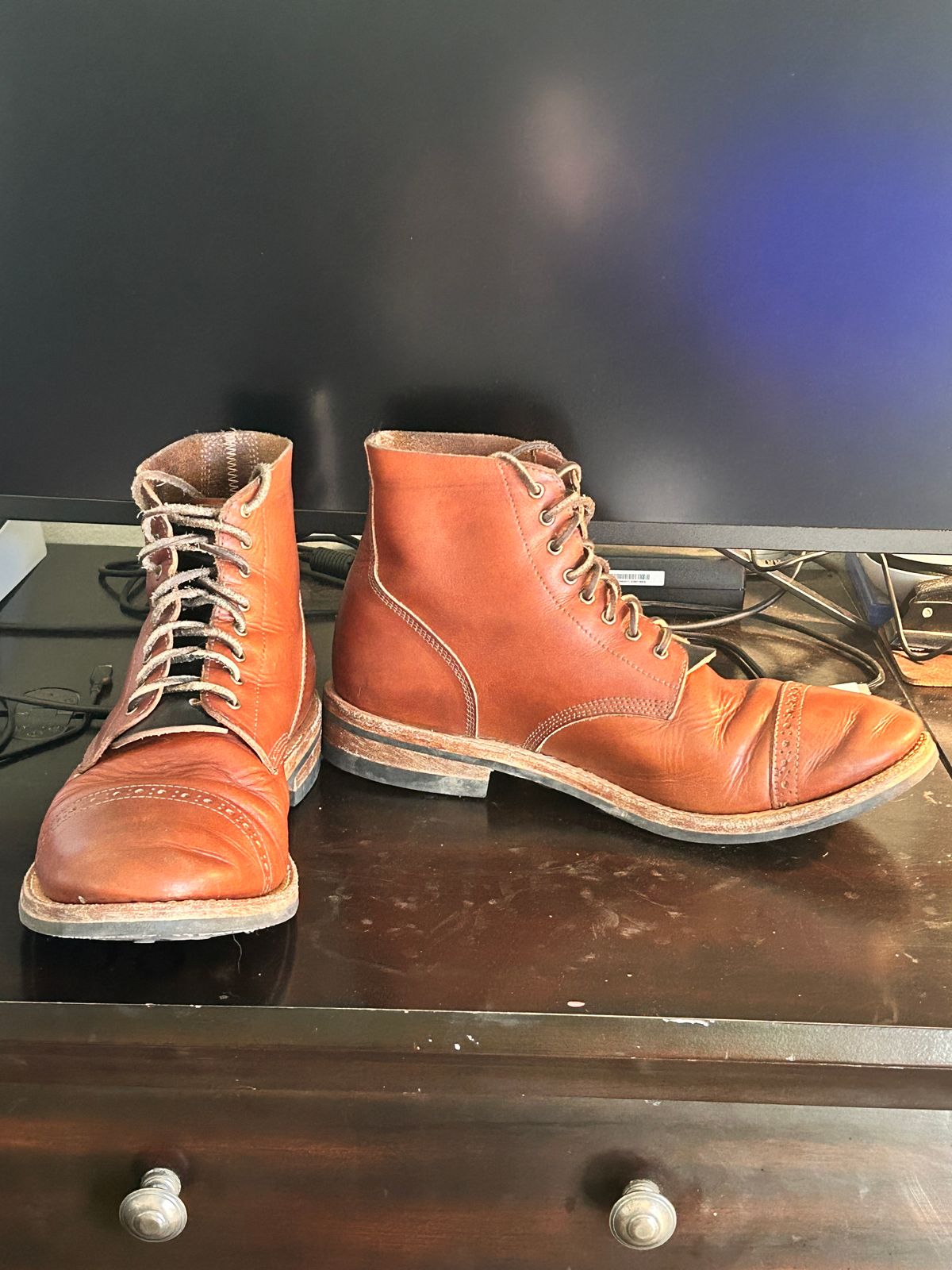 Photo by Mikejones100 on March 2, 2024 of the Oak Street Bootmakers Field Boot in Tempesti Brown Elbamatt Liscio.