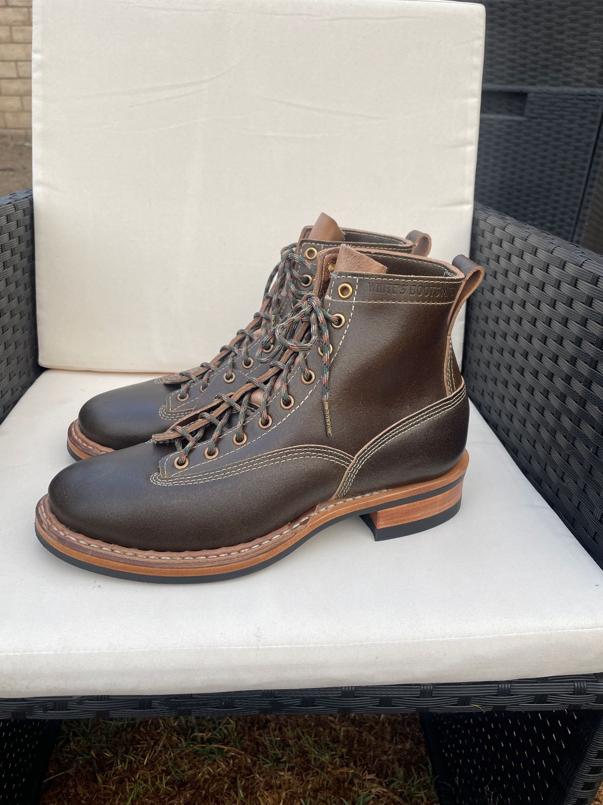 Photo by Mikejones100 on October 1, 2022 of the White's Unlisted Model in Horween Olive Waxed Flesh.