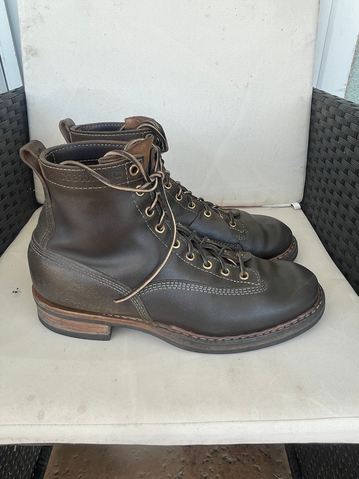 Photo by Mikejones100 on December 3, 2022 of the White's Unlisted Model in Horween Olive Waxed Flesh.