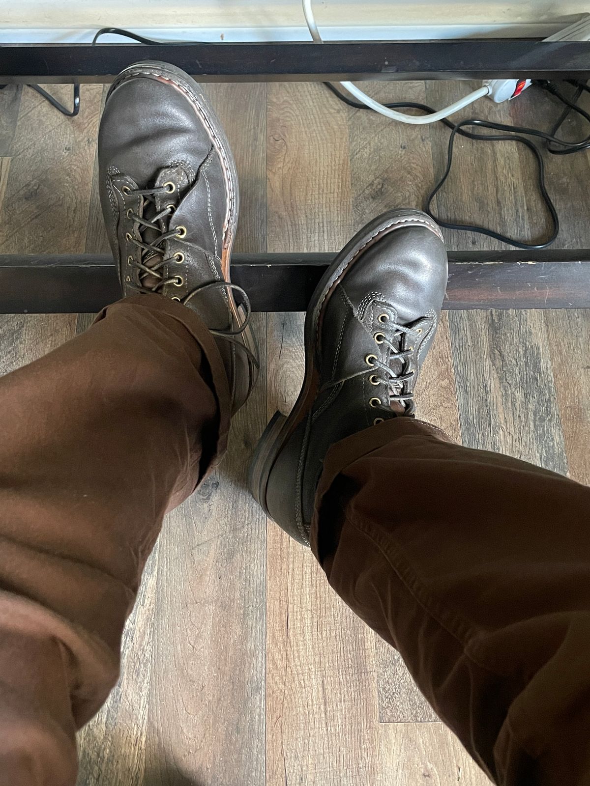 Photo by Mikejones100 on January 1, 2023 of the White's Unlisted Model in Horween Olive Waxed Flesh.