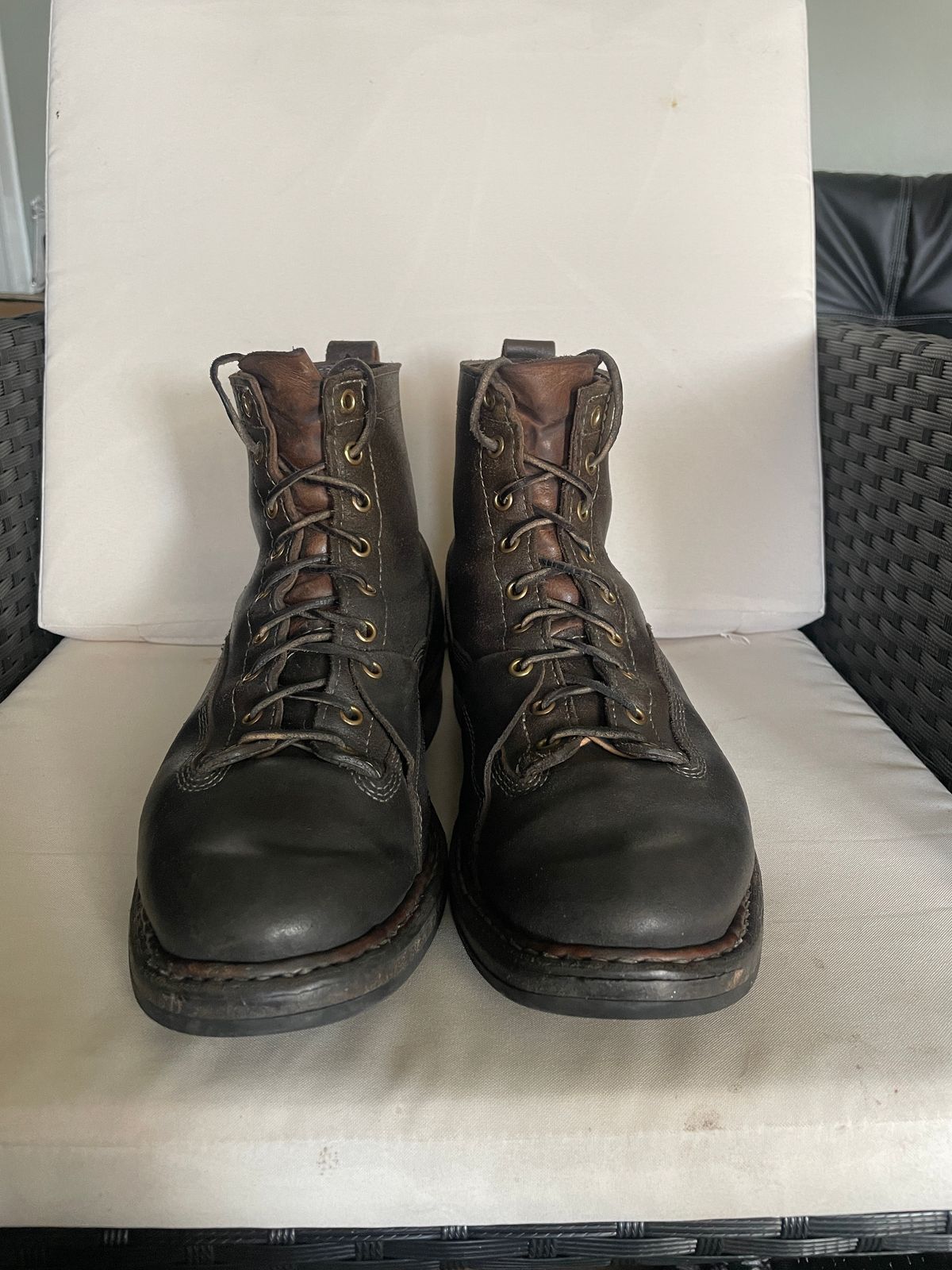 Photo by Mikejones100 on January 1, 2023 of the White's Unlisted Model in Horween Olive Waxed Flesh.