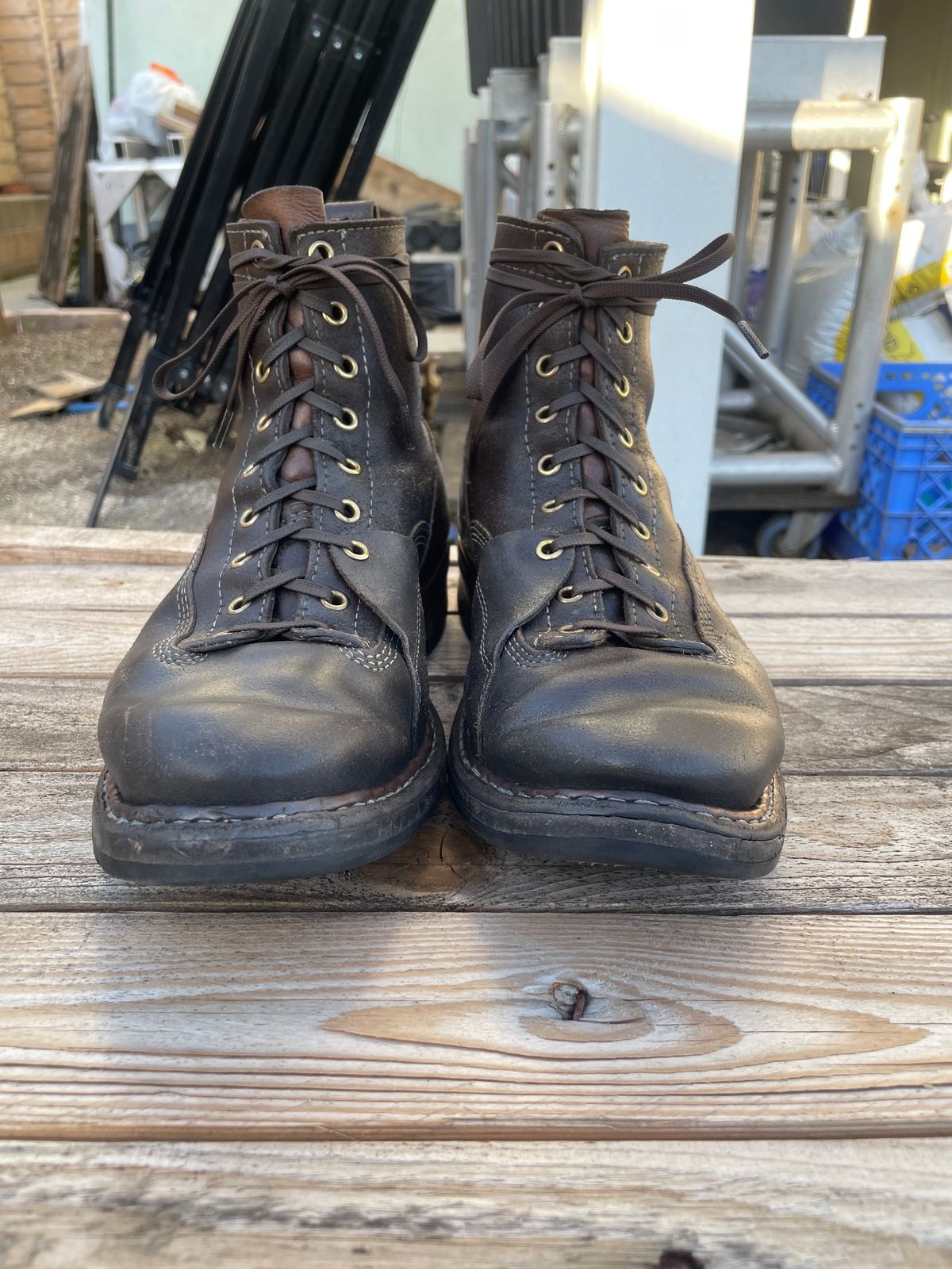 Photo by Mikejones100 on April 3, 2023 of the White's Unlisted Model in Horween Olive Waxed Flesh.