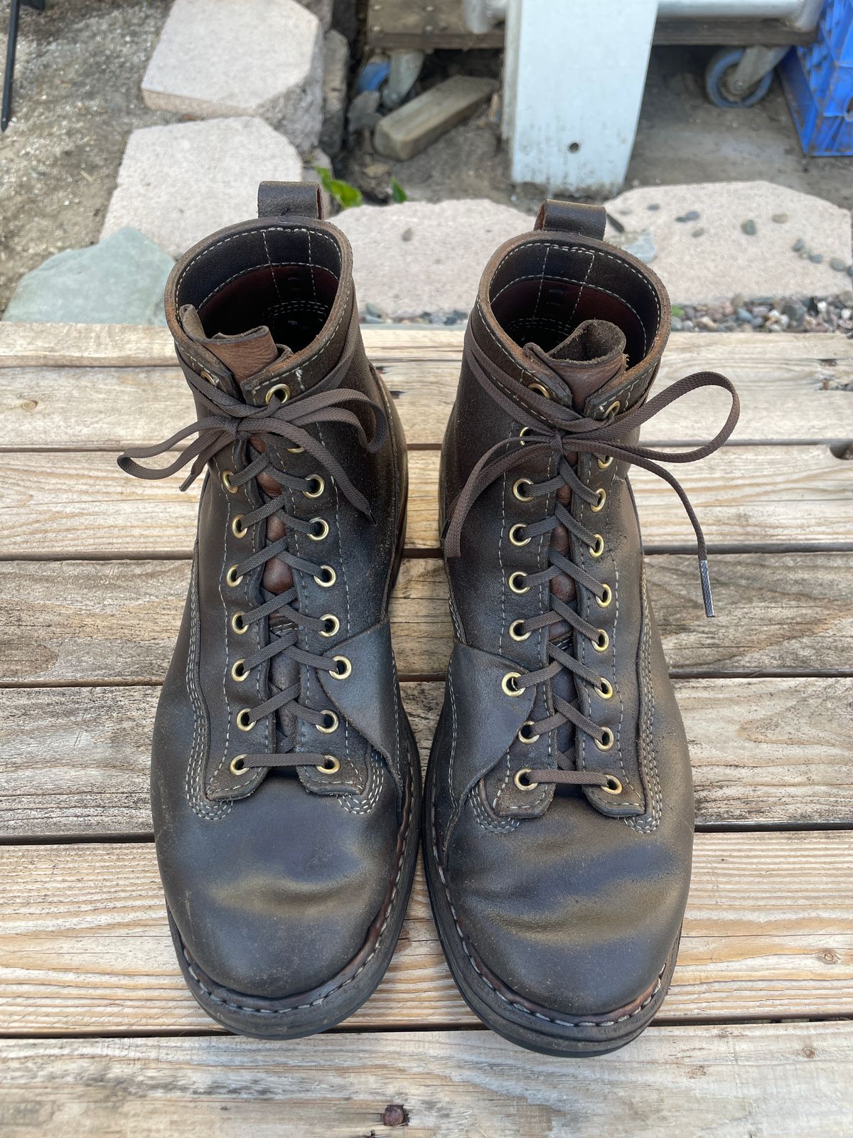 Photo by Mikejones100 on April 3, 2023 of the White's Unlisted Model in Horween Olive Waxed Flesh.