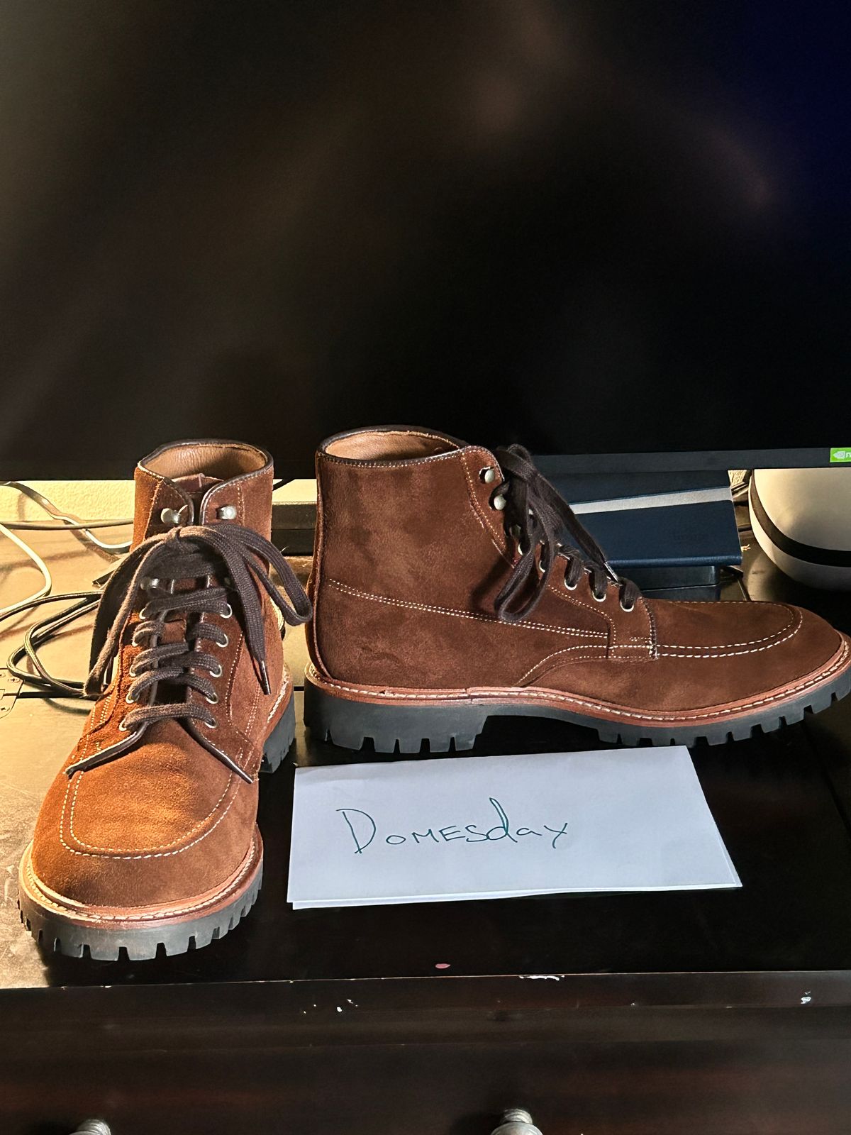 Photo by Mikejones100 on October 3, 2024 of the Allen Edmonds Freeport in Snuff Brown Weatherproof Suede.
