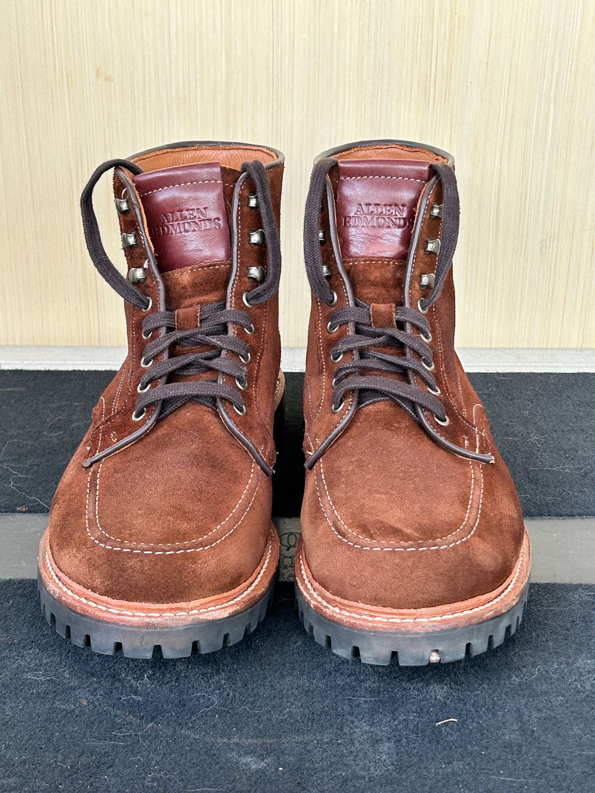 Photo by Mikejones100 on November 5, 2024 of the Allen Edmonds Freeport in Snuff Brown Weatherproof Suede.