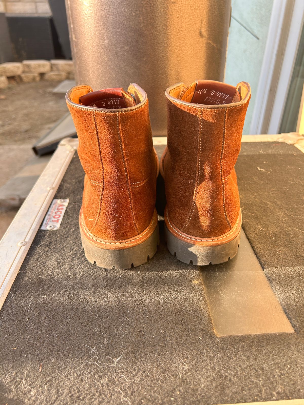 Photo by Mikejones100 on December 5, 2024 of the Allen Edmonds Freeport in Snuff Brown Weatherproof Suede.