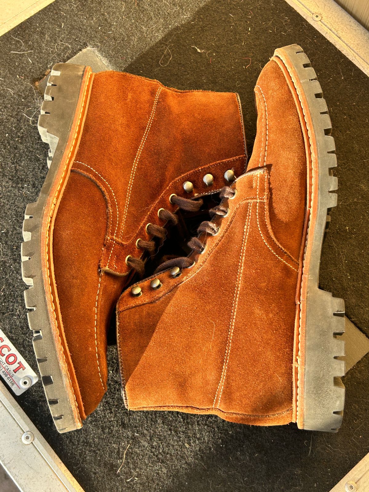 Photo by Mikejones100 on January 6, 2025 of the Allen Edmonds Freeport in Snuff Brown Weatherproof Suede.