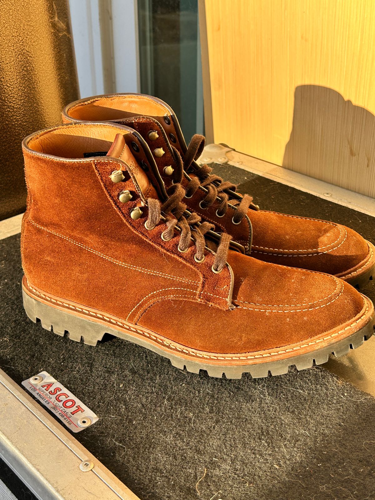 Photo by Mikejones100 on January 6, 2025 of the Allen Edmonds Freeport in Snuff Brown Weatherproof Suede.