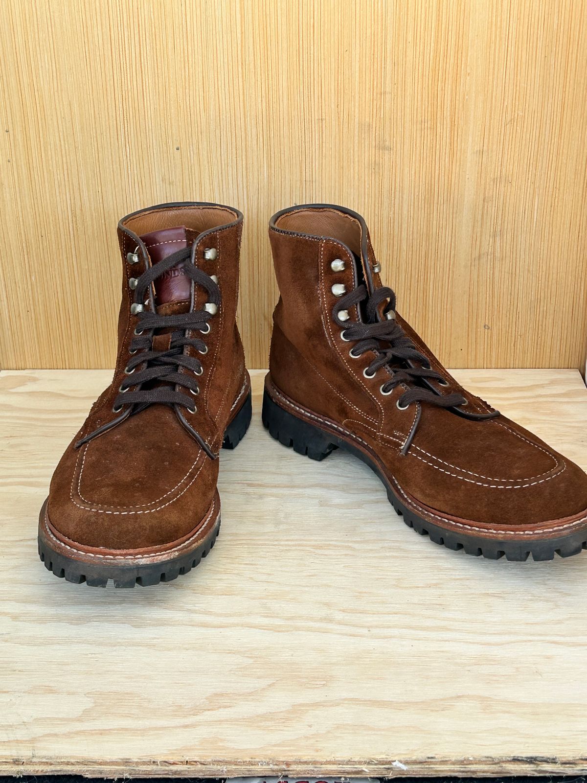 Photo by Mikejones100 on April 5, 2025 of the Allen Edmonds Freeport in Snuff Brown Weatherproof Suede.