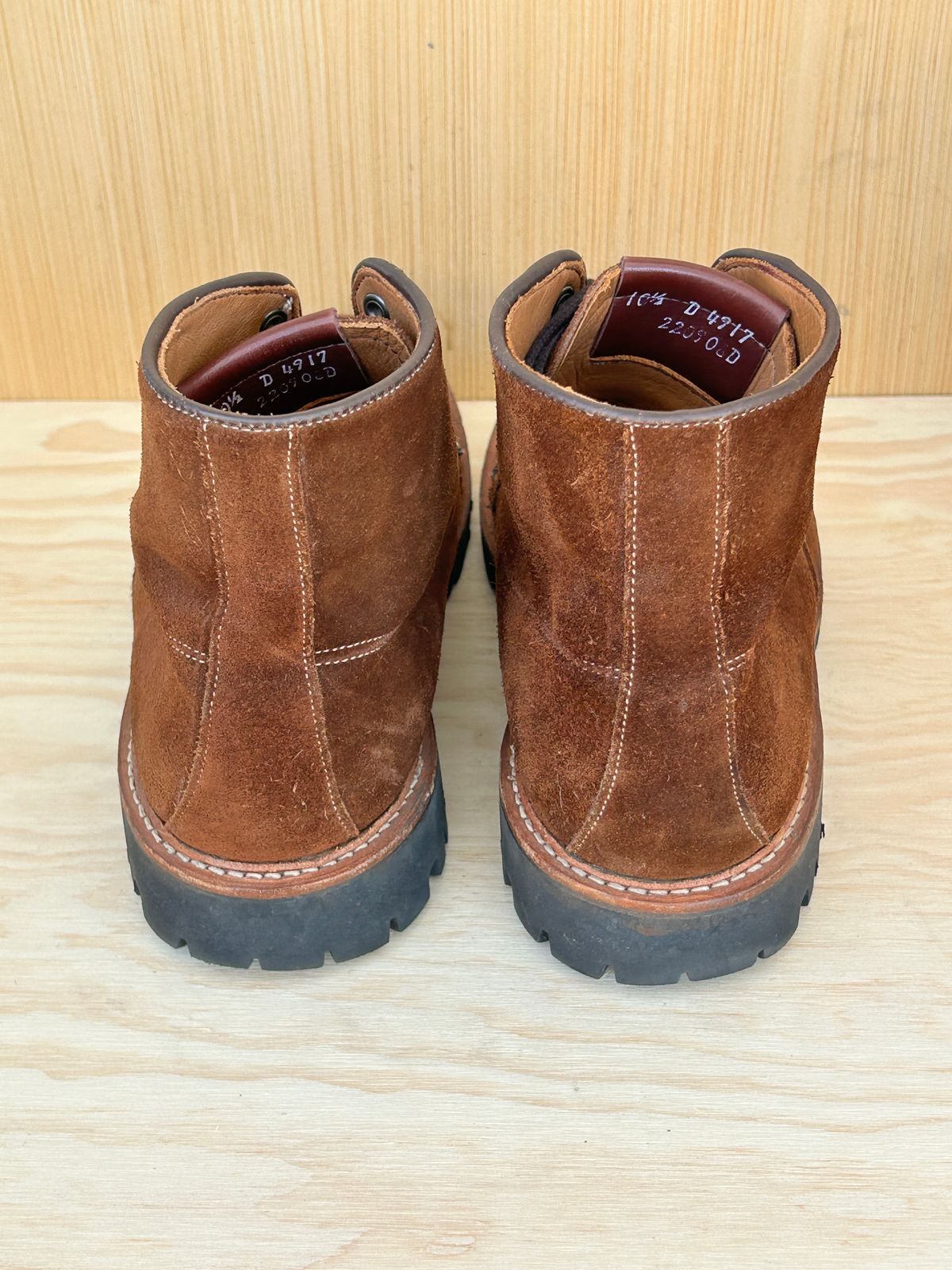 Photo by Mikejones100 on April 5, 2025 of the Allen Edmonds Freeport in Snuff Brown Weatherproof Suede.