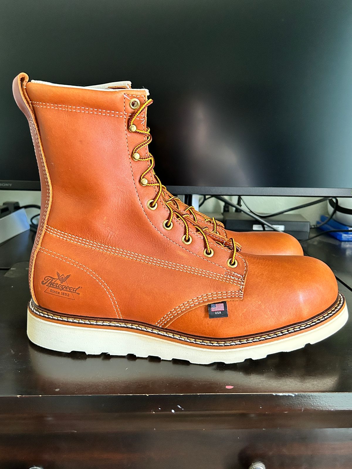 Photo by Mikejones100 on October 7, 2023 of the Thorogood 8" Plain Toe in Tobacco Gladiator Oil-Tanned.
