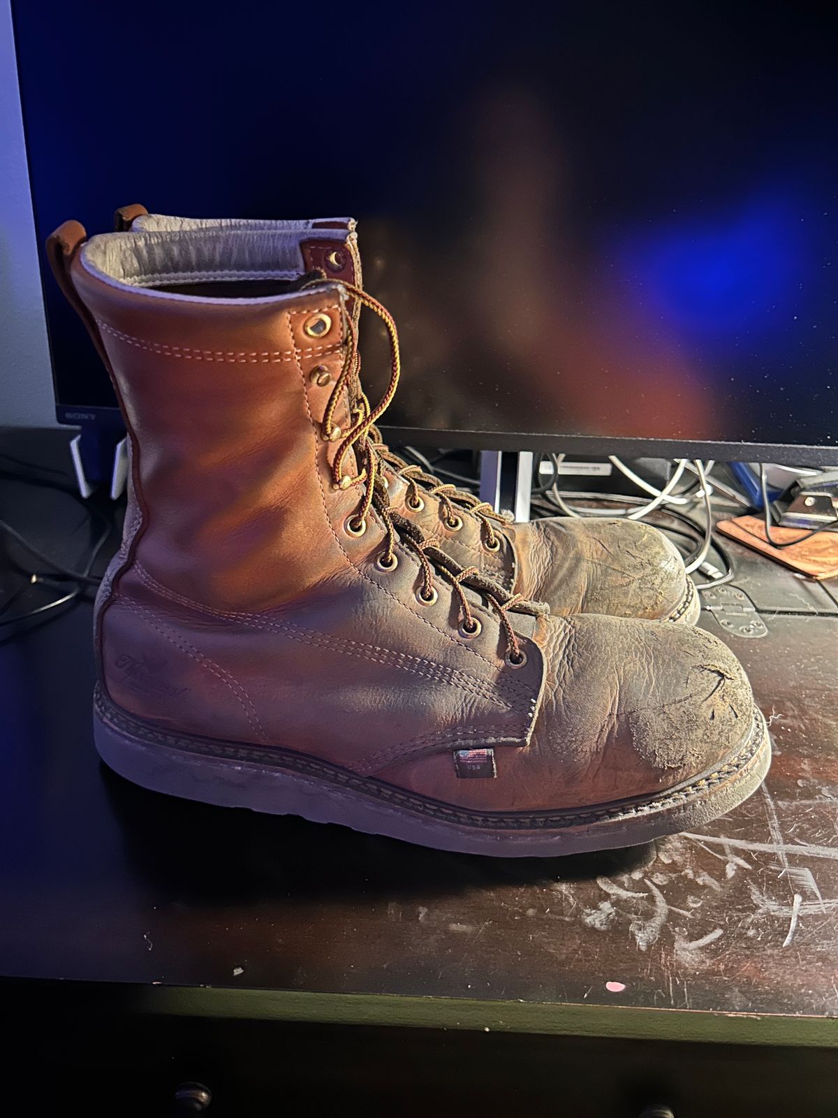 Photo by Mikejones100 on February 5, 2024 of the Thorogood 8" Plain Toe in Tobacco Gladiator Oil-Tanned.