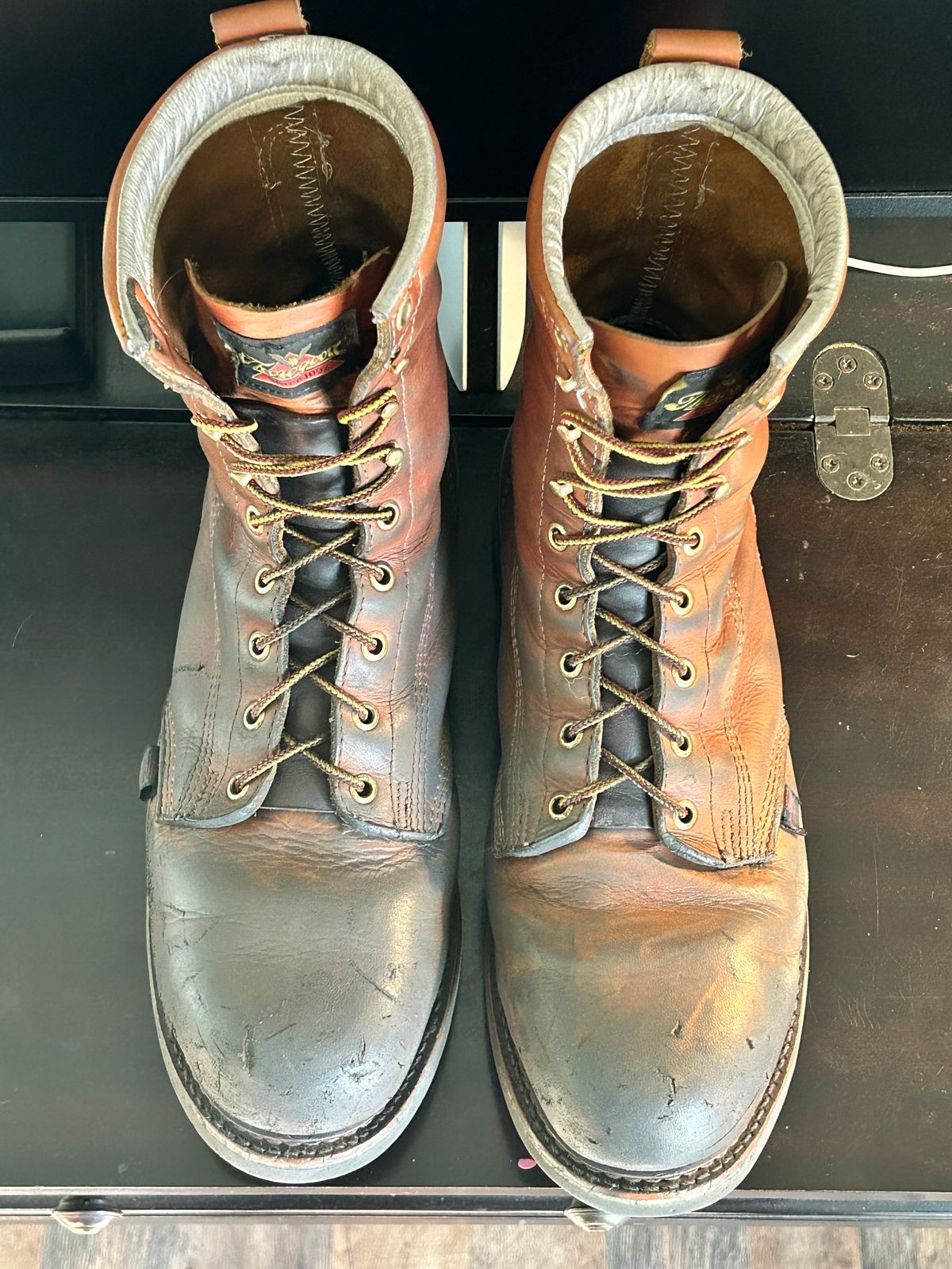 Photo by Mikejones100 on April 5, 2024 of the Thorogood 8" Plain Toe in Tobacco Gladiator Oil-Tanned.