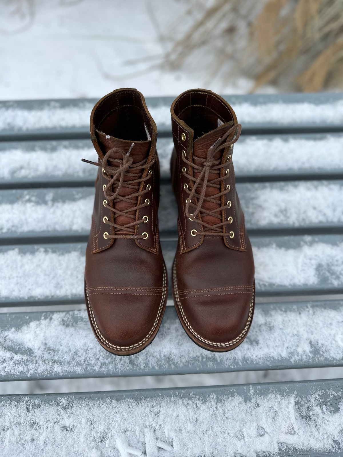 Photo by Indy.Ben2 on January 1, 2023 of the Truman Service Boot in Horween Chestnut Waxed Flesh.
