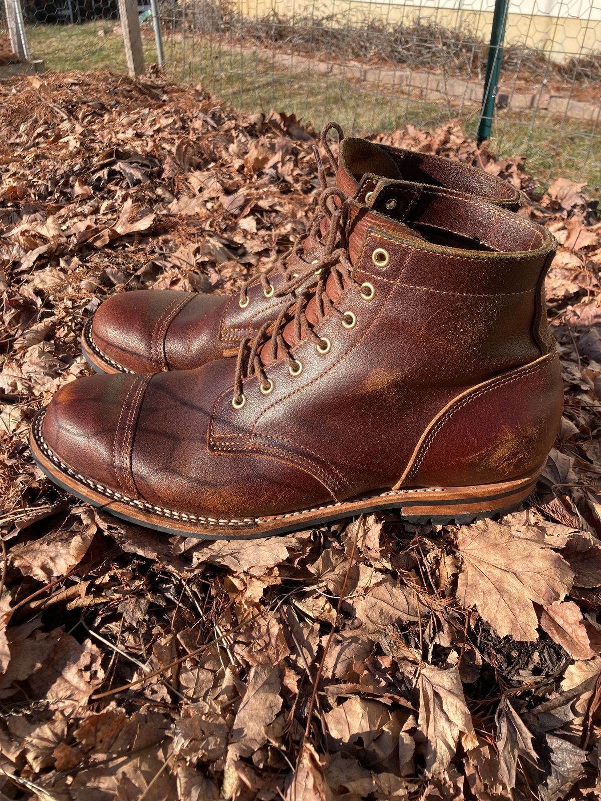 Photo by Indy.Ben2 on February 4, 2023 of the Truman Service Boot in Horween Chestnut Waxed Flesh.