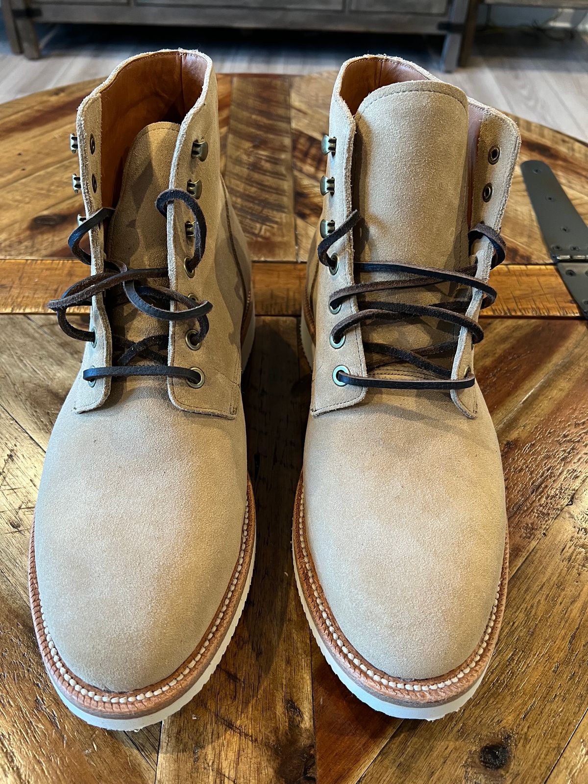 Photo by DMSR64 on October 1, 2023 of the Grant Stone Diesel Boot in C.F. Stead Tan Repello Calf Suede.