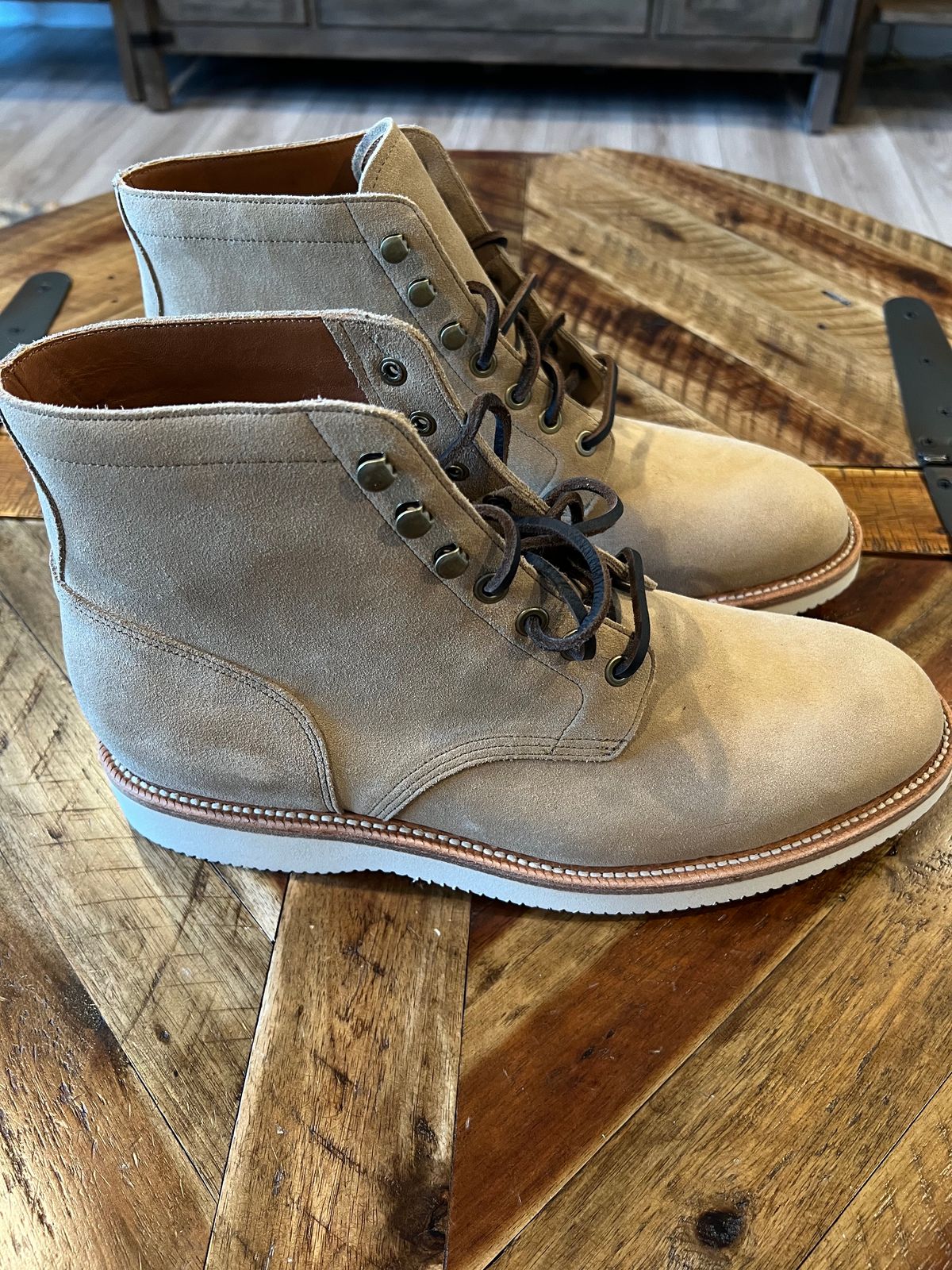 Photo by DMSR64 on October 1, 2023 of the Grant Stone Diesel Boot in C.F. Stead Tan Repello Calf Suede.