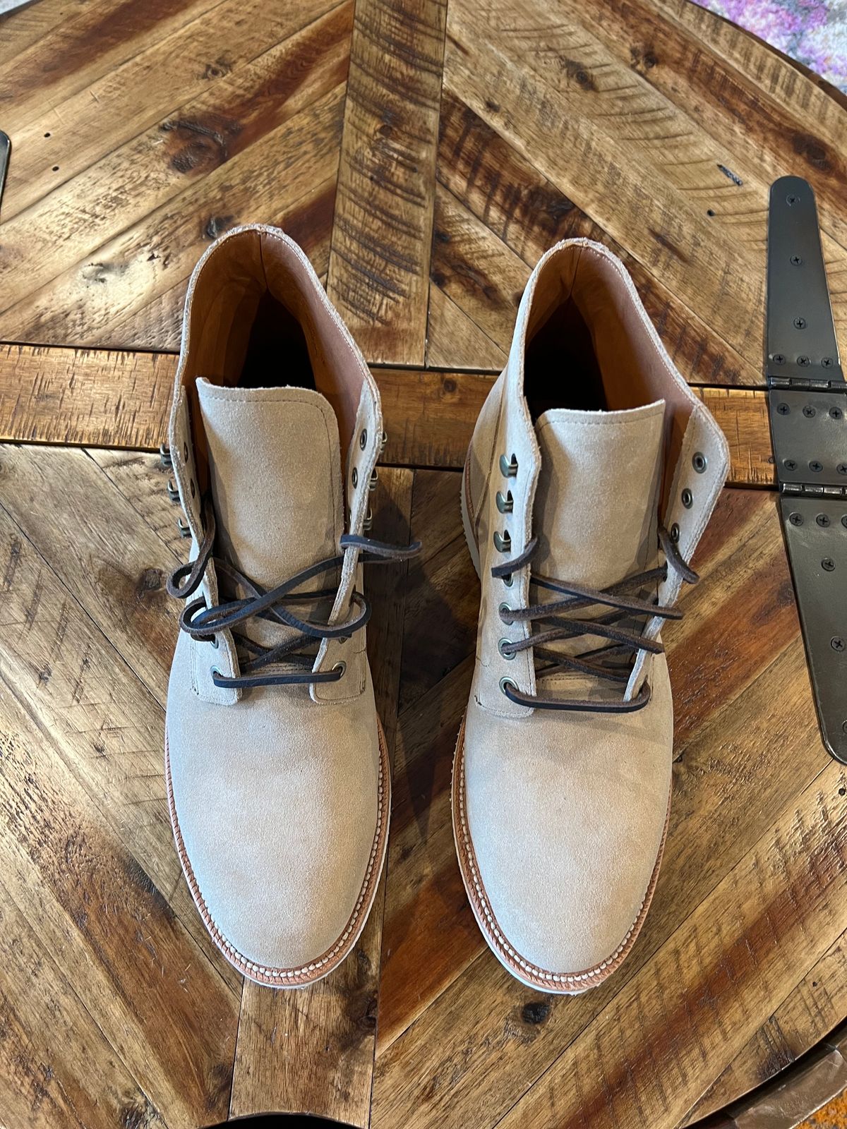 Photo by DMSR64 on October 1, 2023 of the Grant Stone Diesel Boot in C.F. Stead Tan Repello Calf Suede.