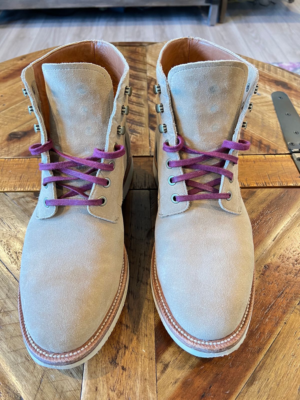 Photo by DMSR64 on November 3, 2023 of the Grant Stone Diesel Boot in C.F. Stead Tan Repello Calf Suede.