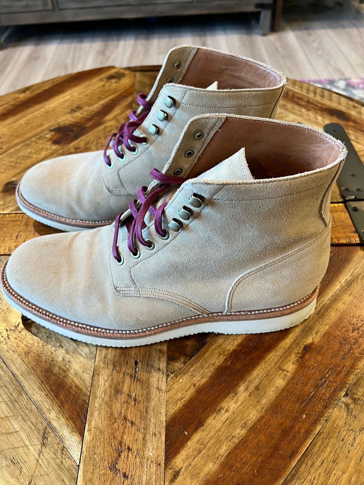 Photo by DMSR64 on November 3, 2023 of the Grant Stone Diesel Boot in C.F. Stead Tan Repello Calf Suede.