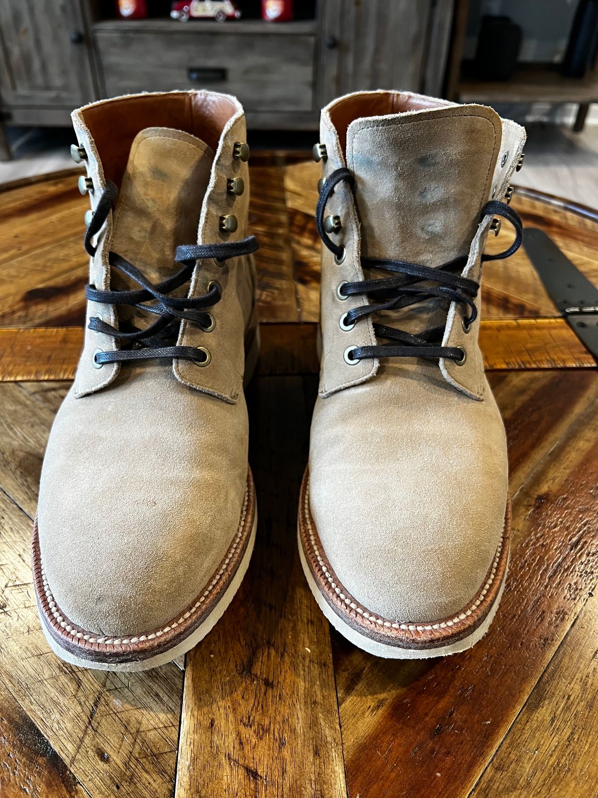 Photo by DMSR64 on December 2, 2023 of the Grant Stone Diesel Boot in C.F. Stead Tan Repello Calf Suede.