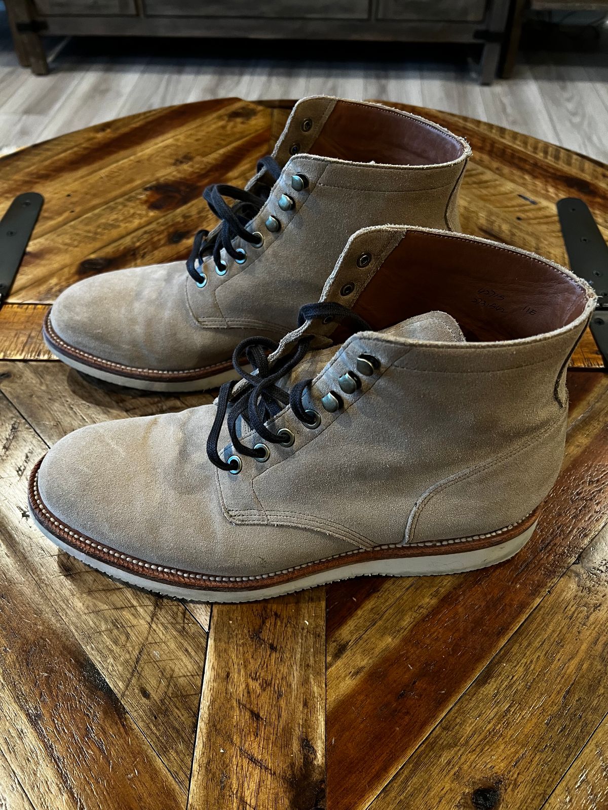 Photo by DMSR64 on February 3, 2024 of the Grant Stone Diesel Boot in C.F. Stead Tan Repello Calf Suede.