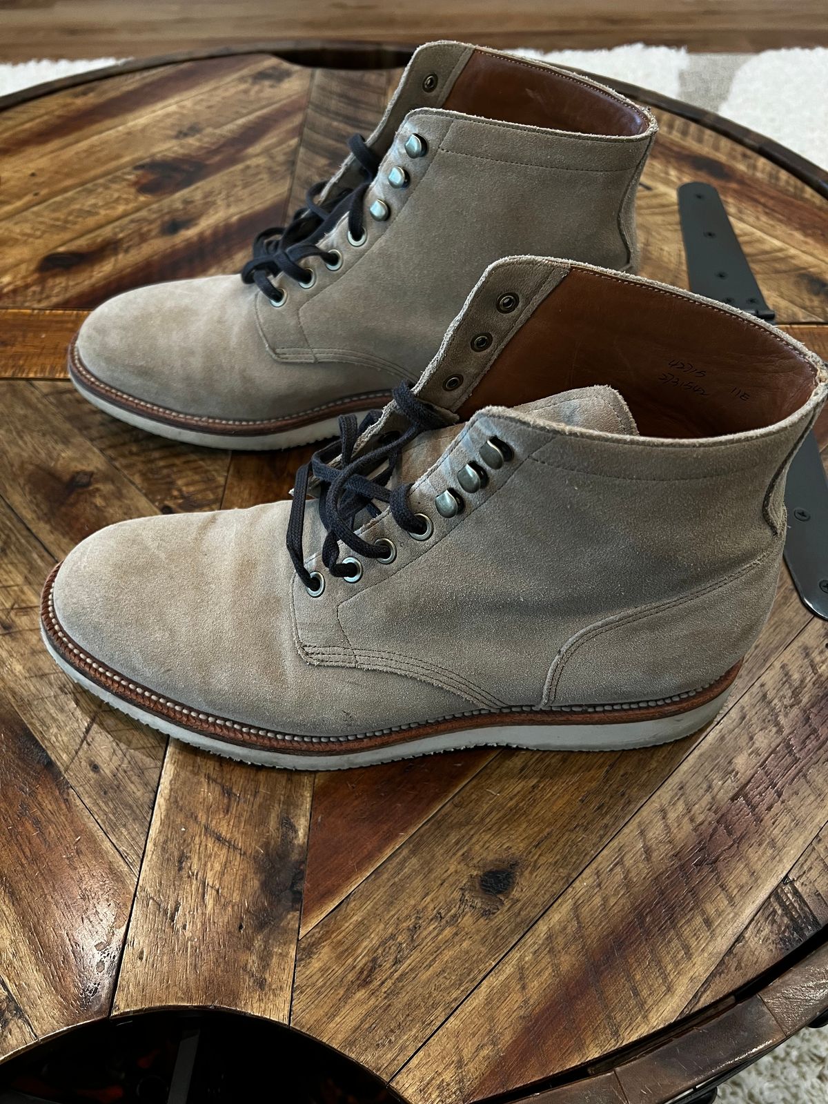 Photo by DMSR64 on March 3, 2024 of the Grant Stone Diesel Boot in C.F. Stead Tan Repello Calf Suede.