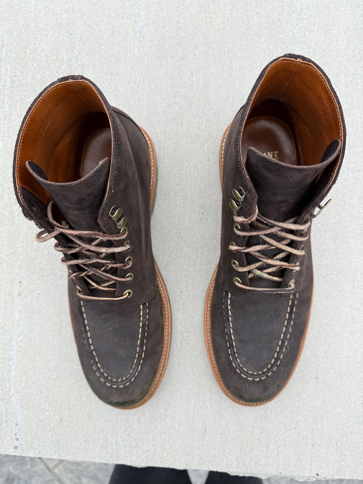 Photo by DMSR64 on December 4, 2024 of the Grant Stone Brass Boot in C.F. Stead Earth Waxy Commander Suede.