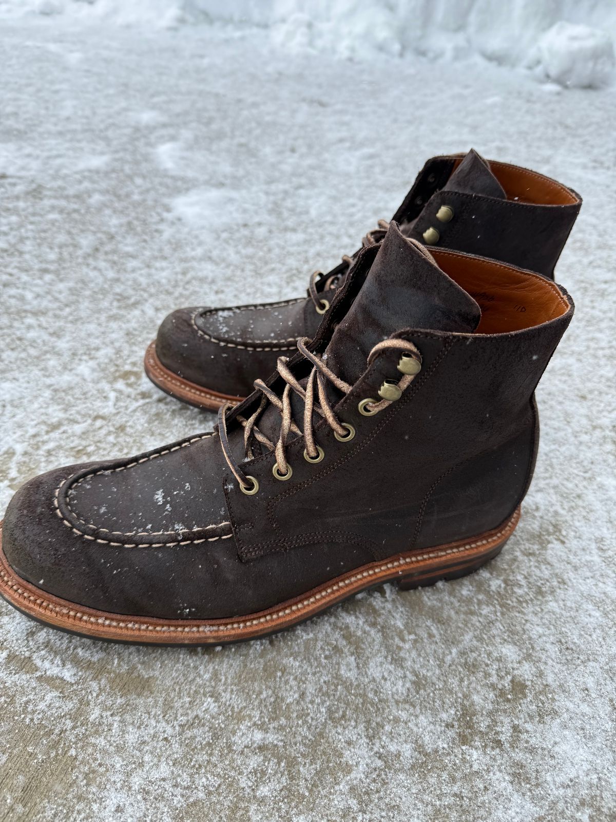 Photo by DMSR64 on January 4, 2025 of the Grant Stone Brass Boot in C.F. Stead Earth Waxy Commander Suede.