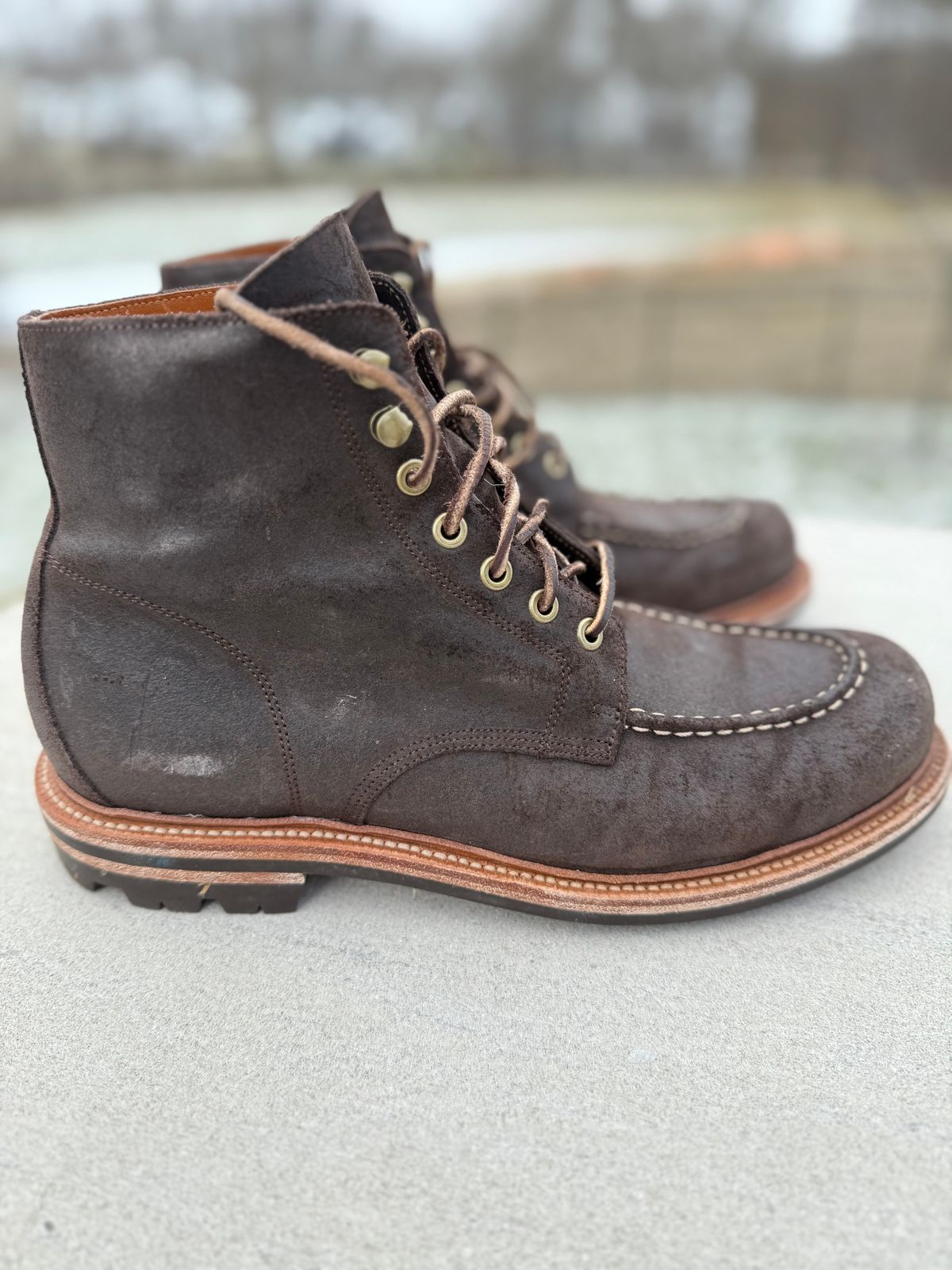 Photo by DMSR64 on March 2, 2025 of the Grant Stone Brass Boot in C.F. Stead Earth Waxy Commander Suede.