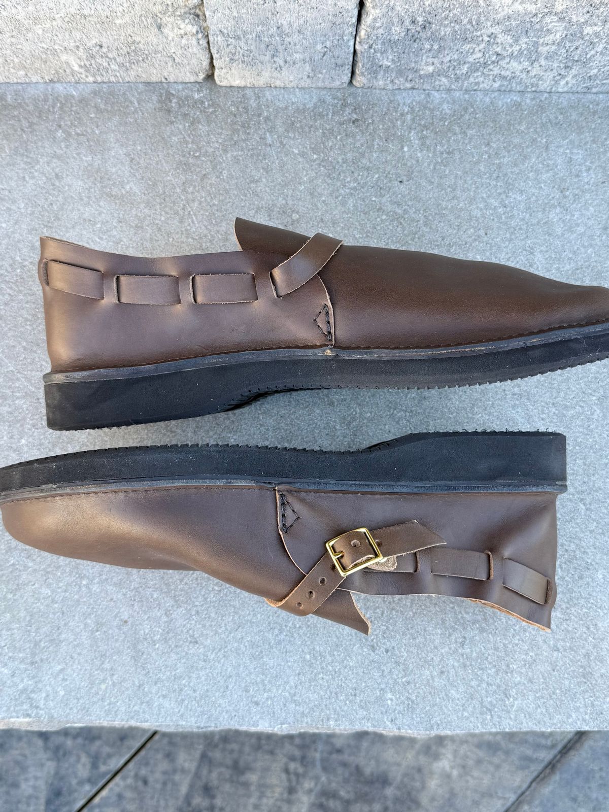 Photo by DMSR64 on October 1, 2025 of the Aurora Shoe Co. Middle English in Horween Dark Olive Chromexcel.