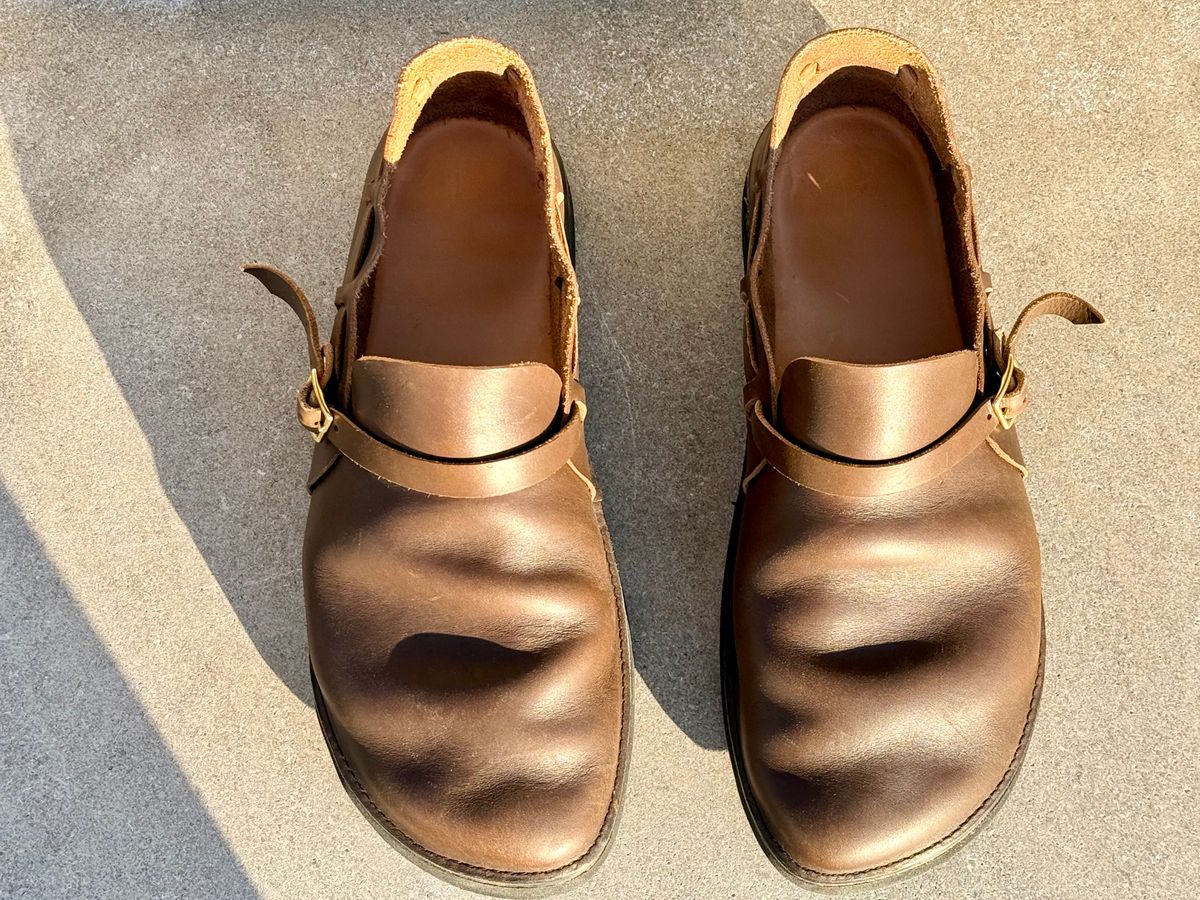 Photo by DMSR64 on November 3, 2025 of the Aurora Shoe Co. Middle English in Horween Dark Olive Chromexcel.